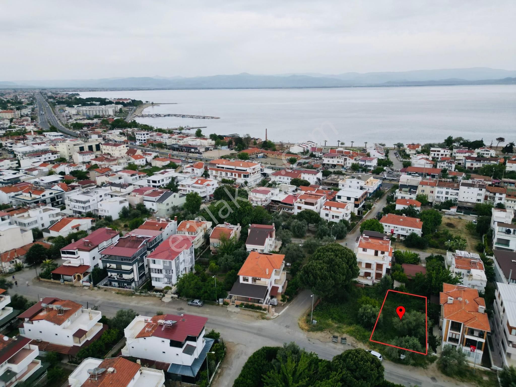Güre - Çamlıbelde Denize 280m, İkiz Villa Yapımına Uygun Arsa