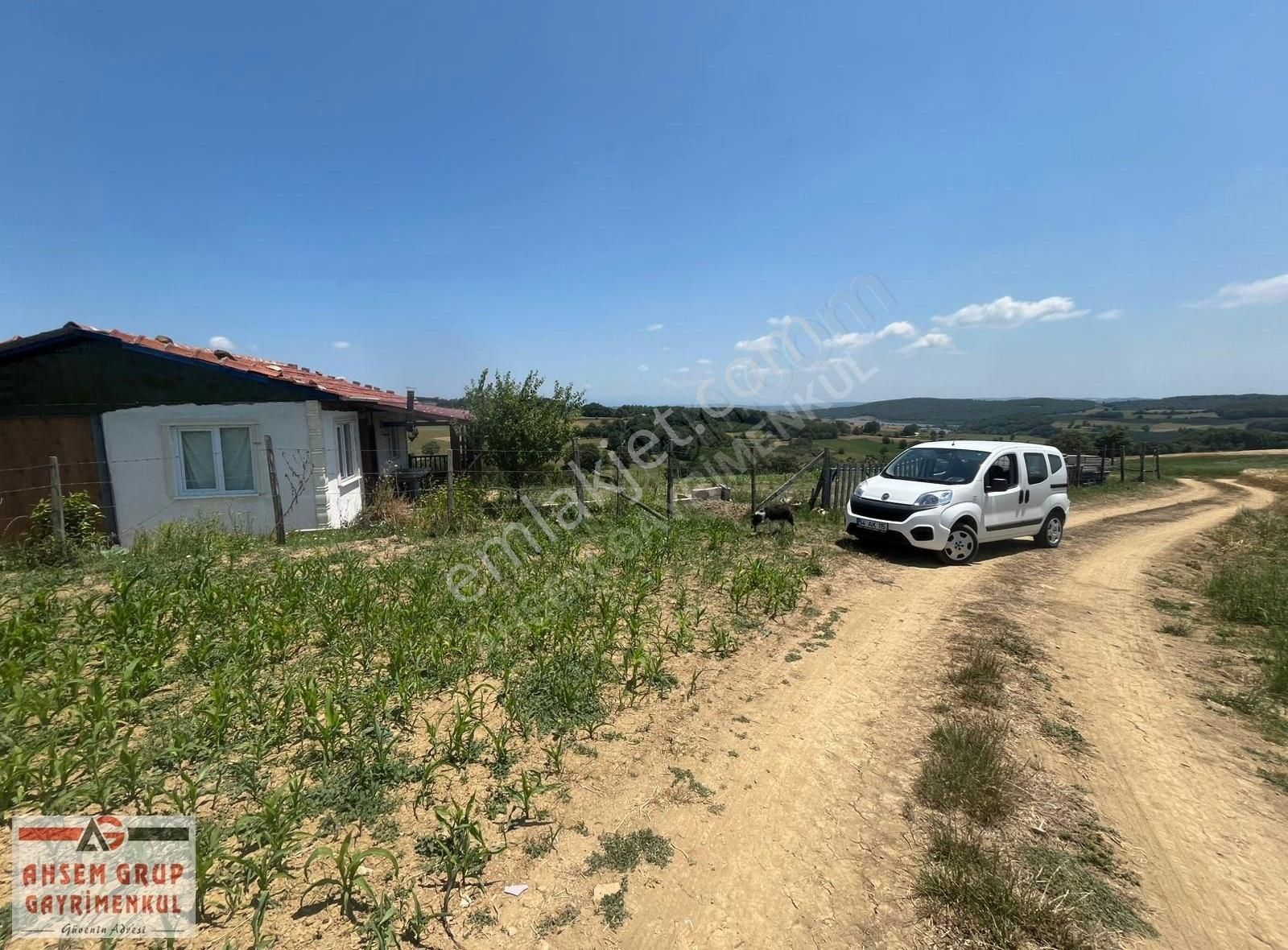 Büyükhataplıda Göl Manzaralı Bungalov Yapımına Uygun Arsa