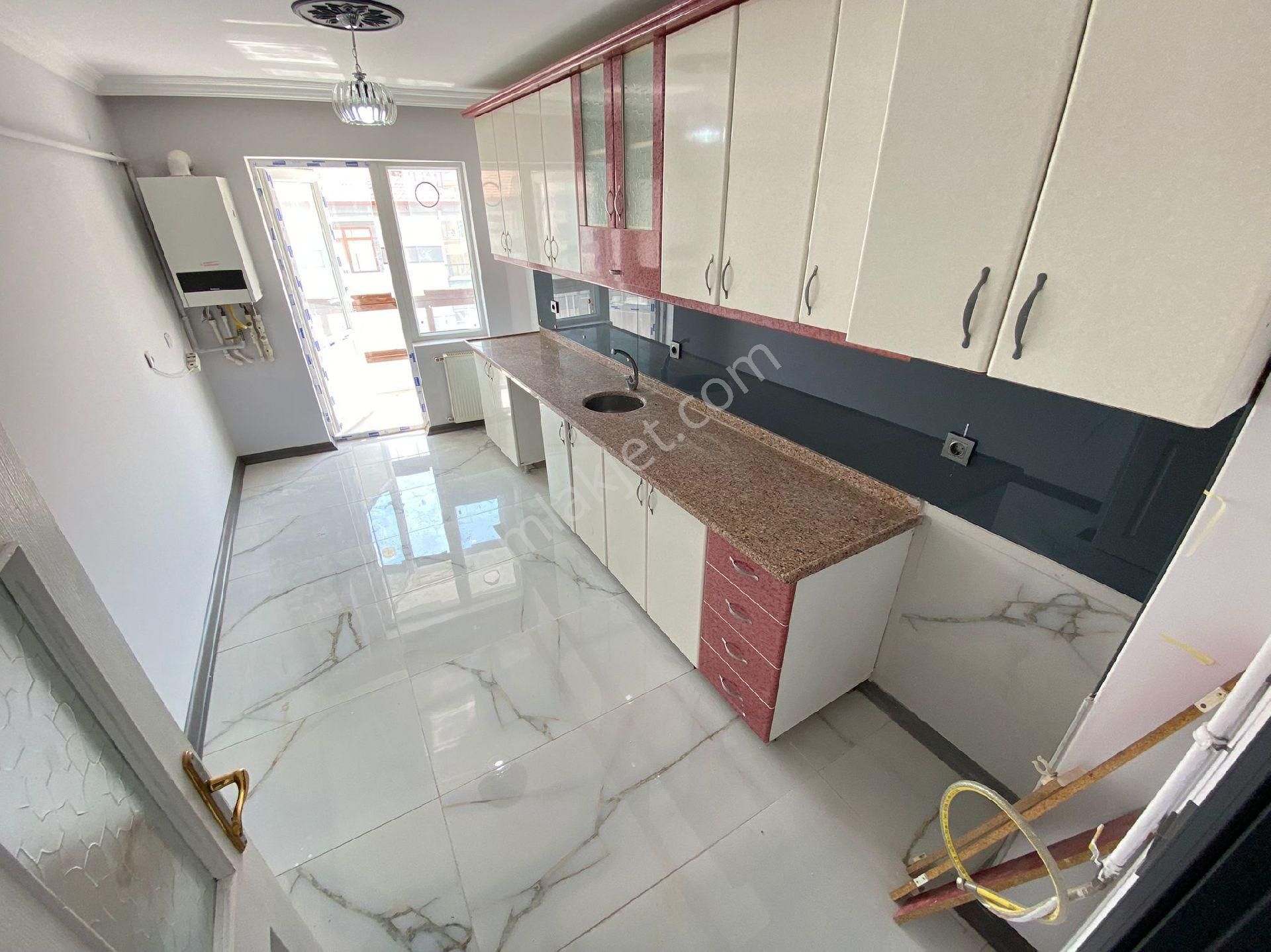 Atapark Ta 3+1 3 Ncu Kat Asansorlu Satılık Daıre