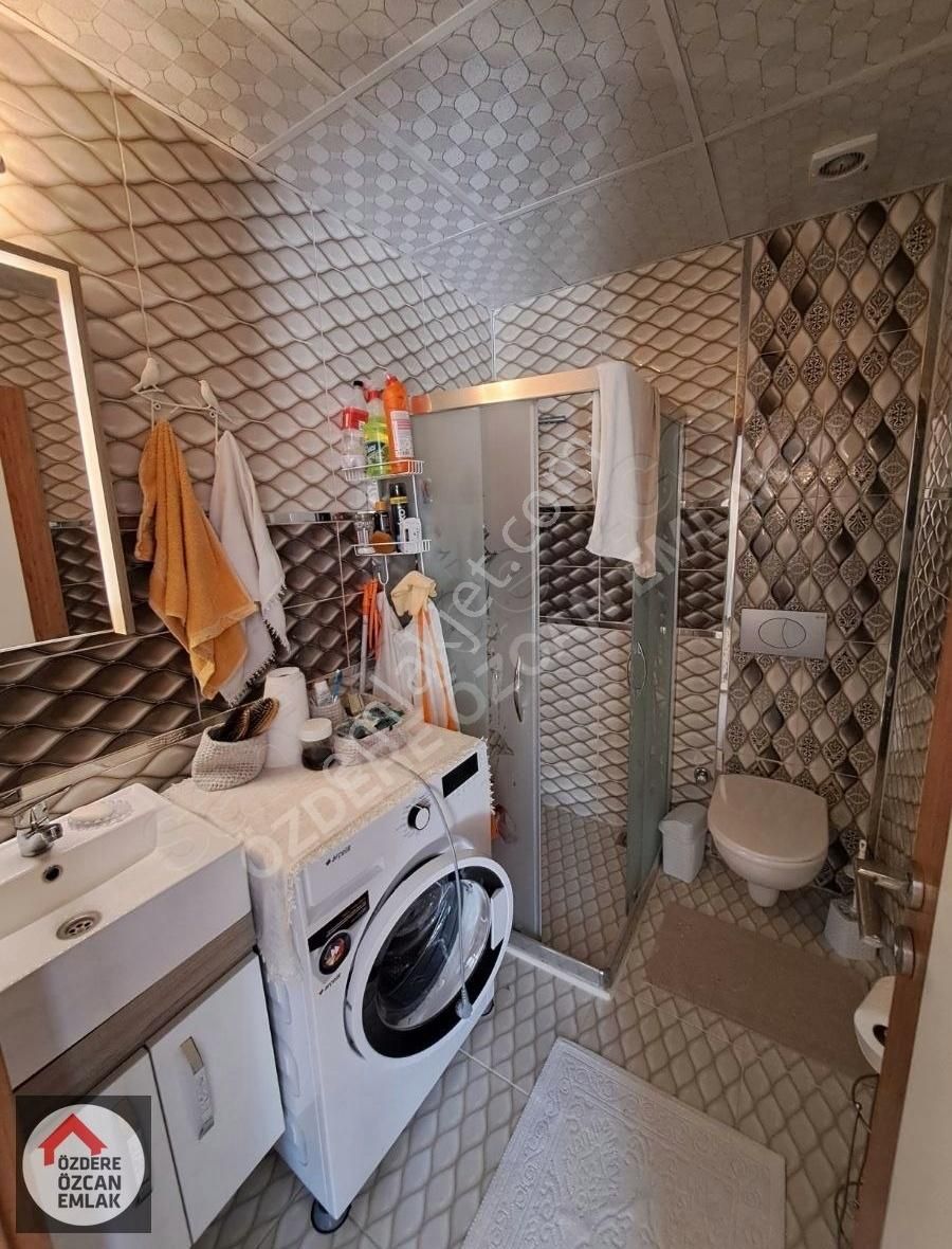 Özcan Emlaktan Deniz Tarafında Geniş 3+1 - Görsel 5