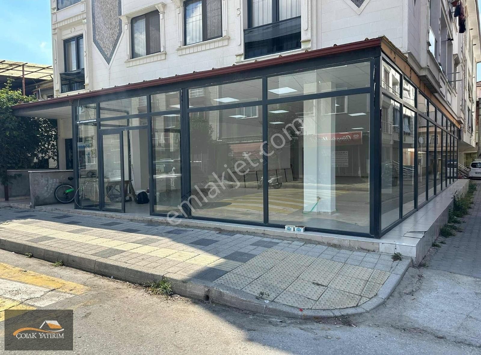 Yalova Merkez G.o.p Mah Kazım Patıl Cad Kiralık Dükkan
