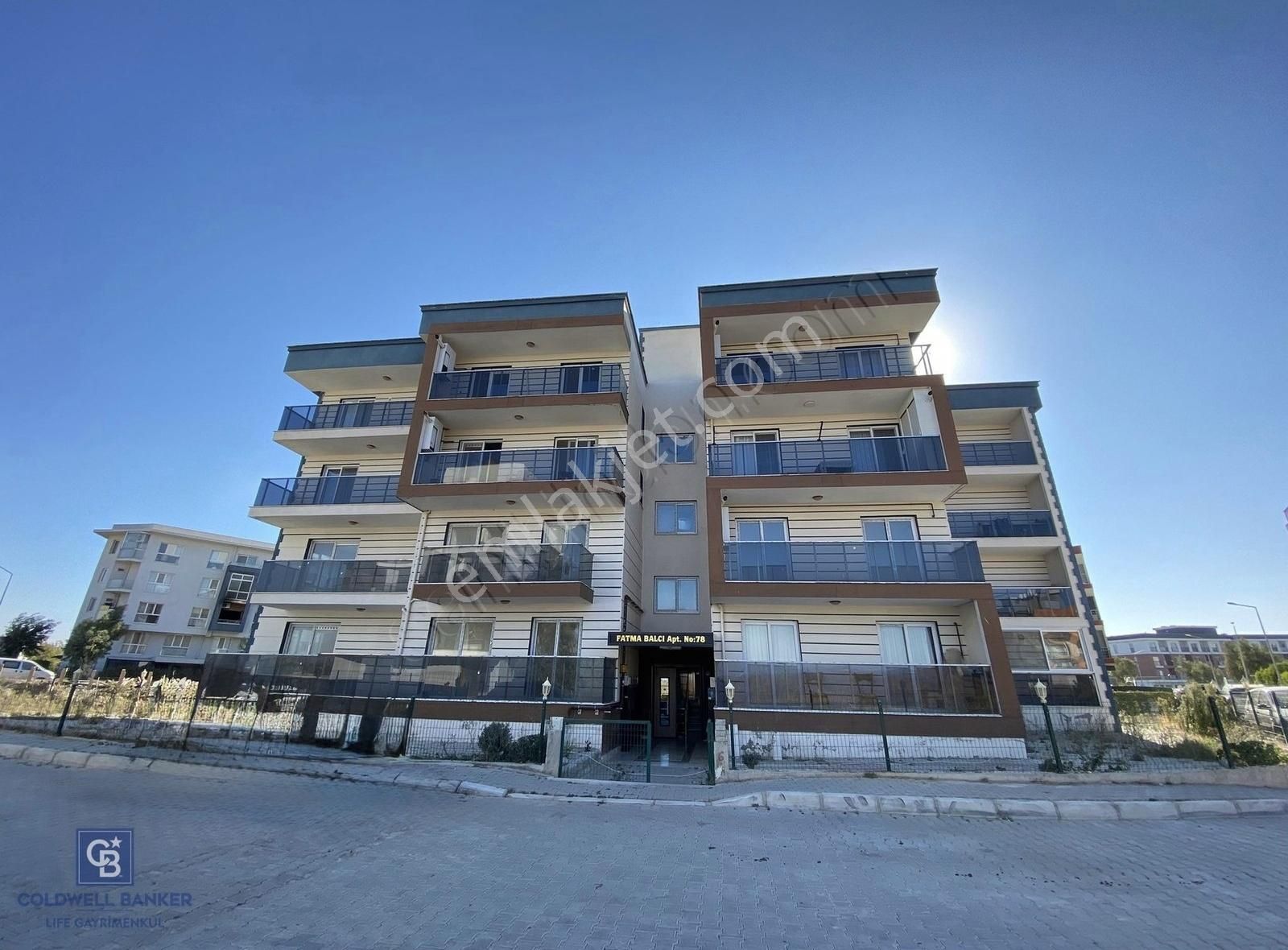 Menemen Seyrek Satılık Full Eşyalı 2+1 Daire