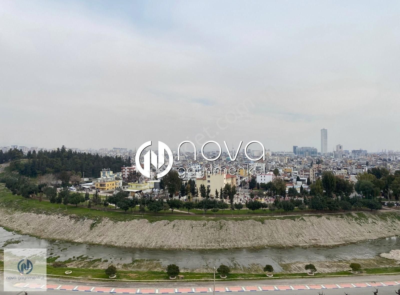 **nova** Hürriyet Mahallesinde Kiralık 4+1 Geniş Daire