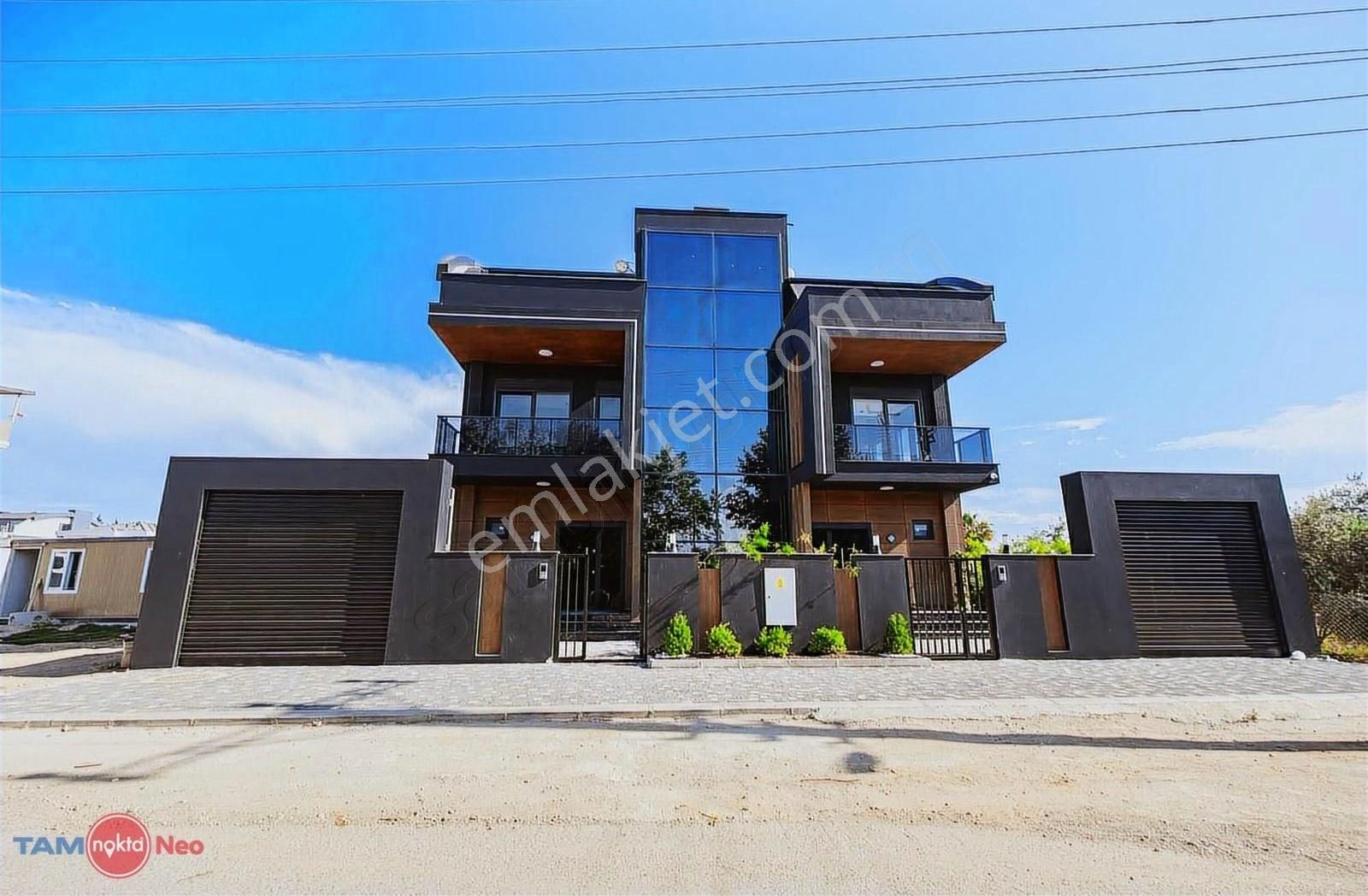 Şık Tasarımıyla Asansörlü Villa Konforu (videolu)