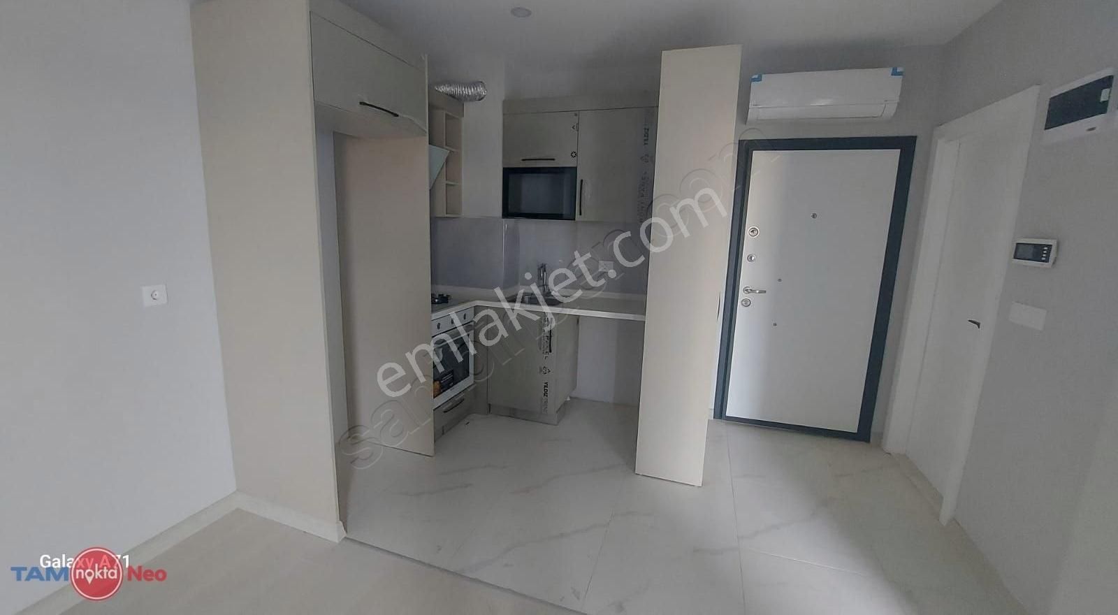 Yeni Nesil Sitede 1+1 Eşyasız Kiralık Daire Ankastreli, Klimalı