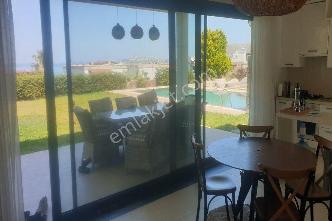 Turgutreis Marinaya Yakın 1000 M2 Arsa İçinde 400 M2 4+1 - Görsel 24