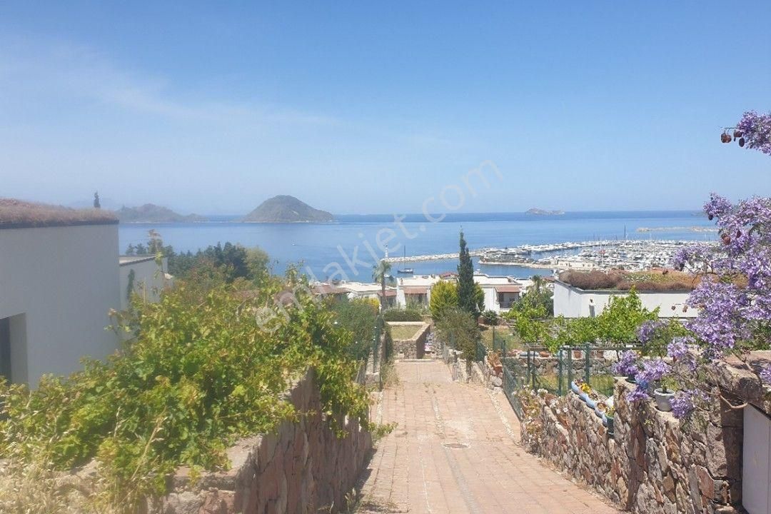 Turgutreis Marinaya Yakın 1000 M2 Arsa İçinde 400 M2 4+1 - Görsel 2