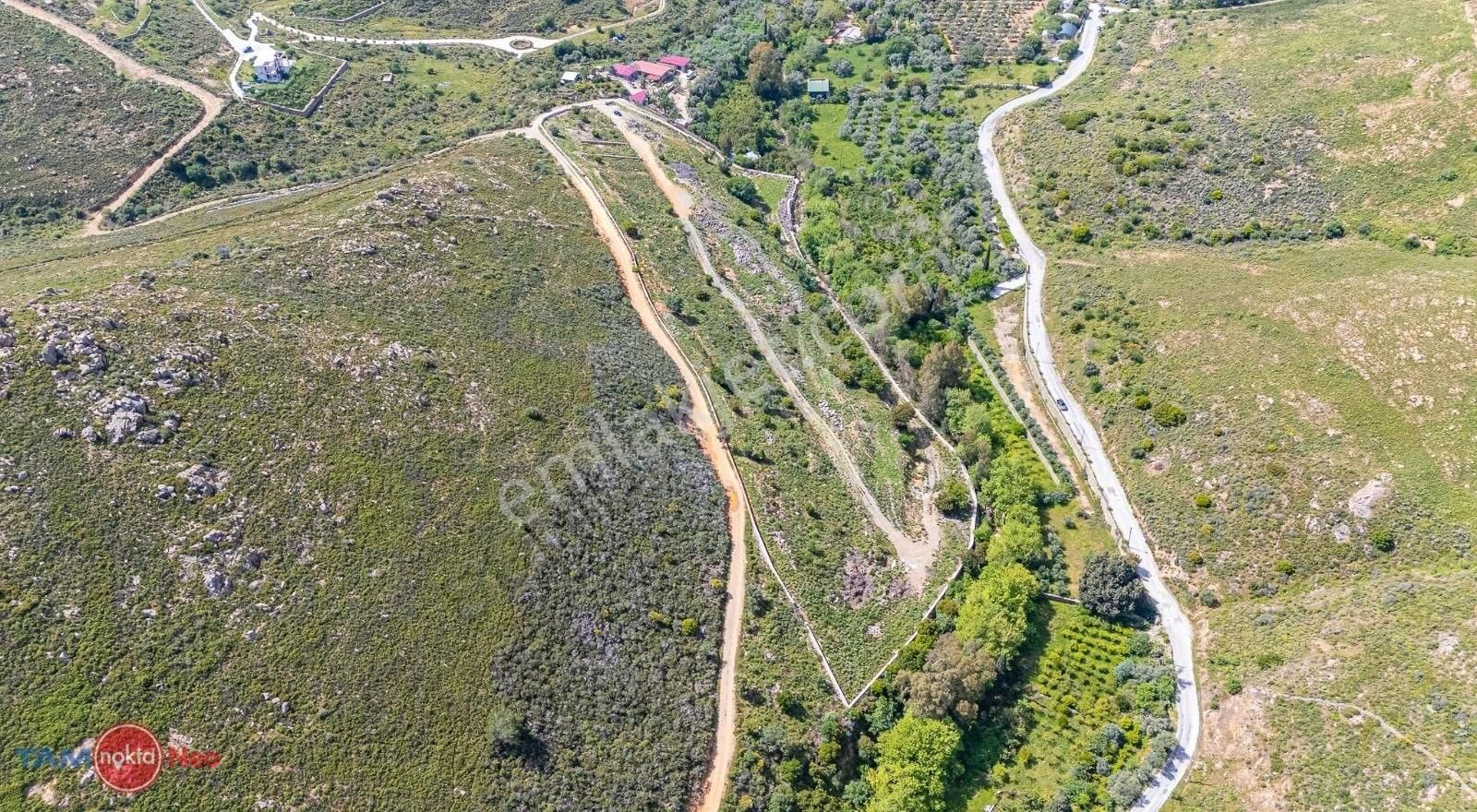 Bodrum Dereköy'de Yola Yakın, 702 M² Satılık Kooperatif Arsası