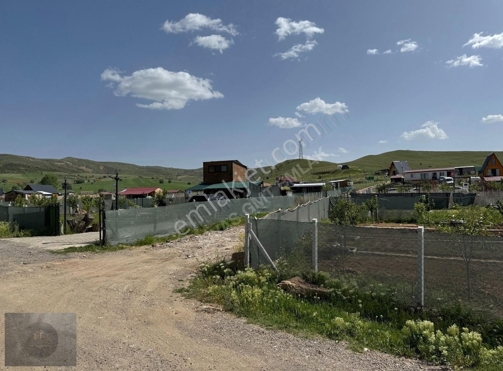 Sivas Gmt Emlak'tan İşhan'da Satlık 570 M2 Hisseli Hobby Bahçesi