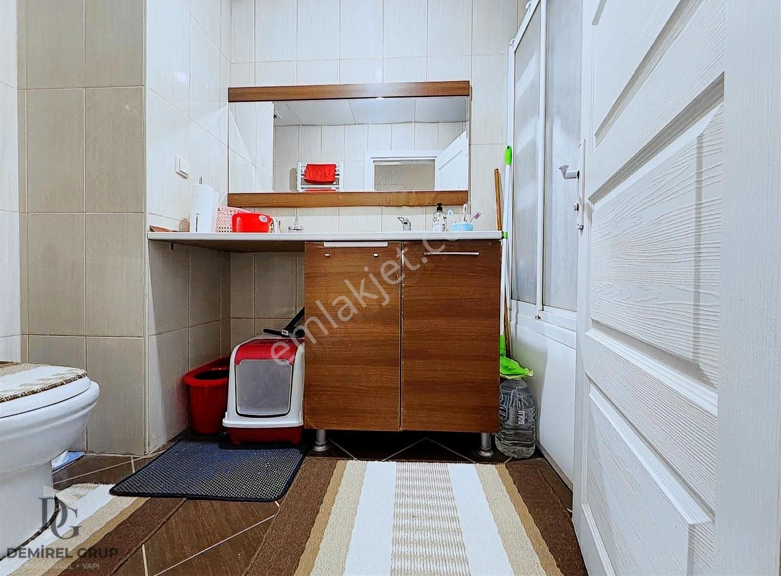 Metrobüse Yakın Güvenlikli Full Konsept Site İçi 2+1 Daire !