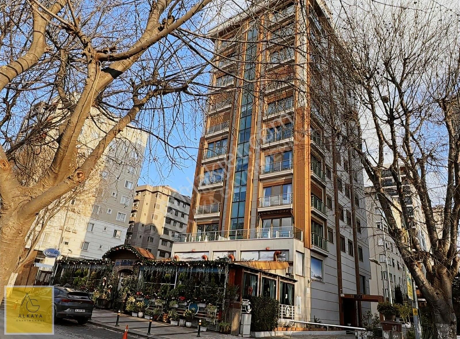 Göztepe Park Manzaralı Satılık 2+1 Boş Daire Balkonlu