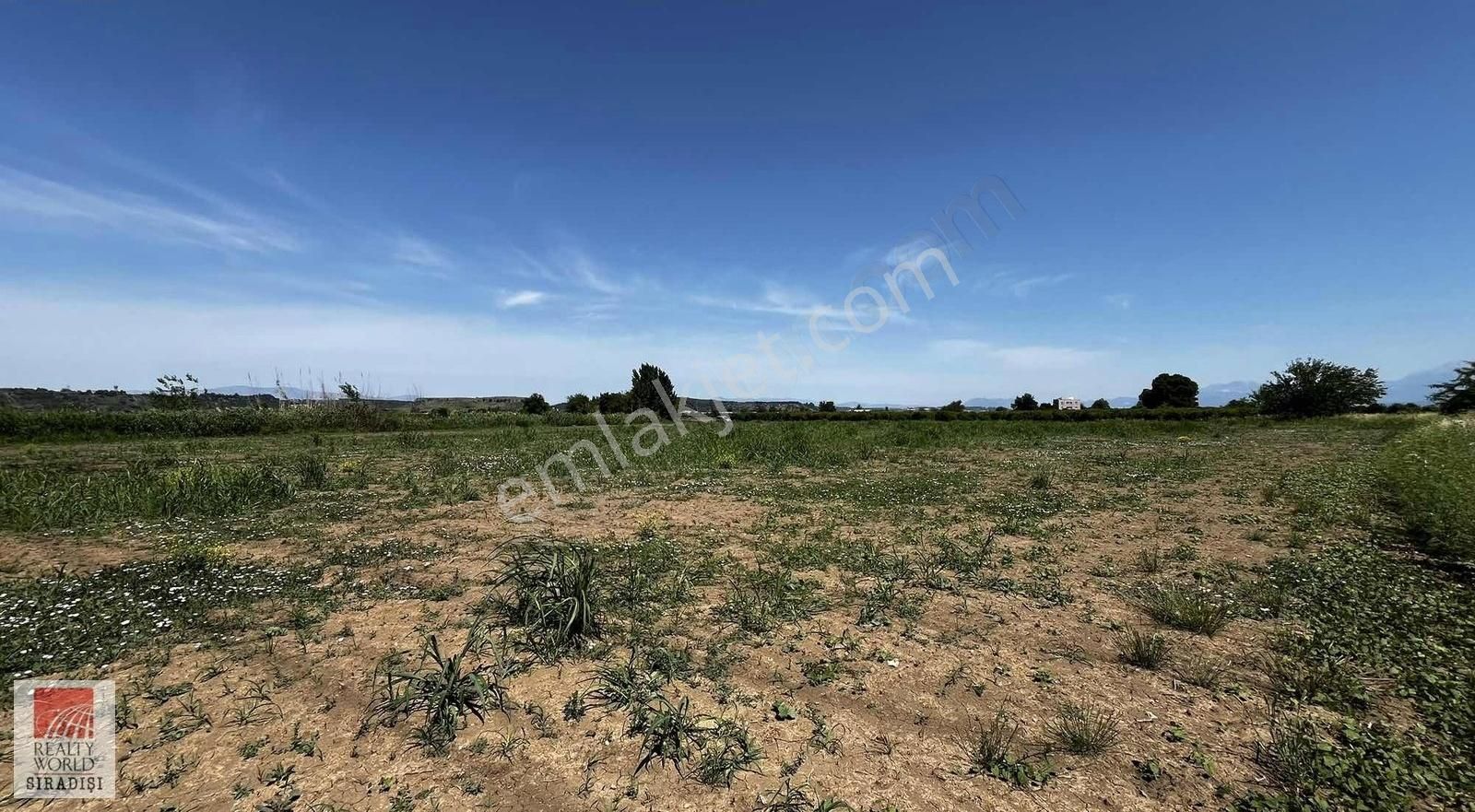 Aksu'da Kiralık 17.970 M2 Tarla