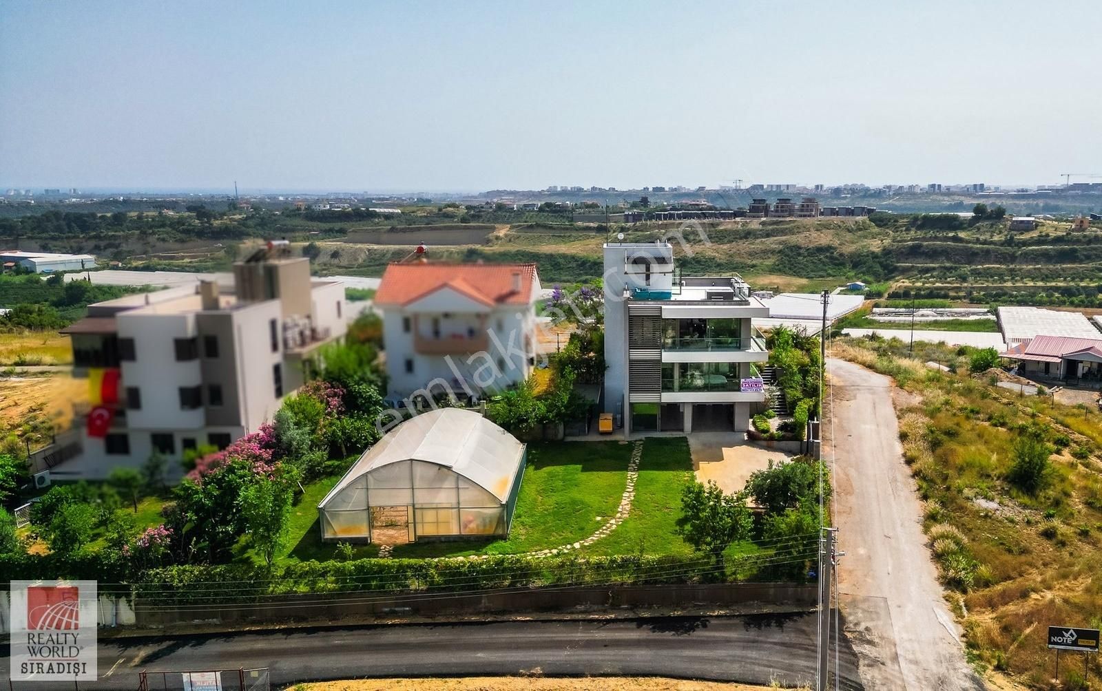 Mandırlar'ın Zirvesinde Hayallerin Ötesinde Bir Villa