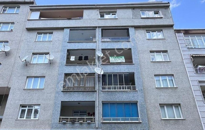 Güngören Kaymakamlığı Yakını Satılık 3+1 Daire 3.kat