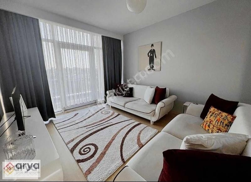 Özel Balkonlu,manzaralı,kapalı Mutfaklı ,eşyalı 75m2 1+1