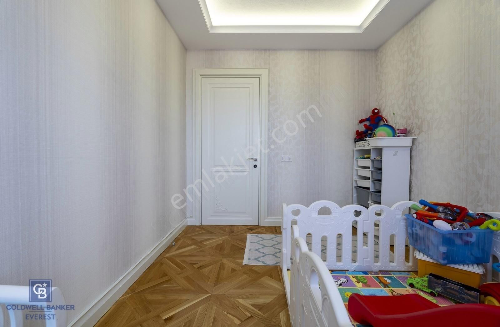 Balatta Manzaralı Satılık 4+1 Daire - Görsel 26