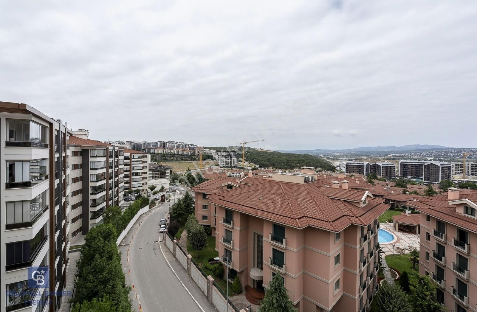 Balatta Manzaralı Satılık 4+1 Daire - Görsel 8