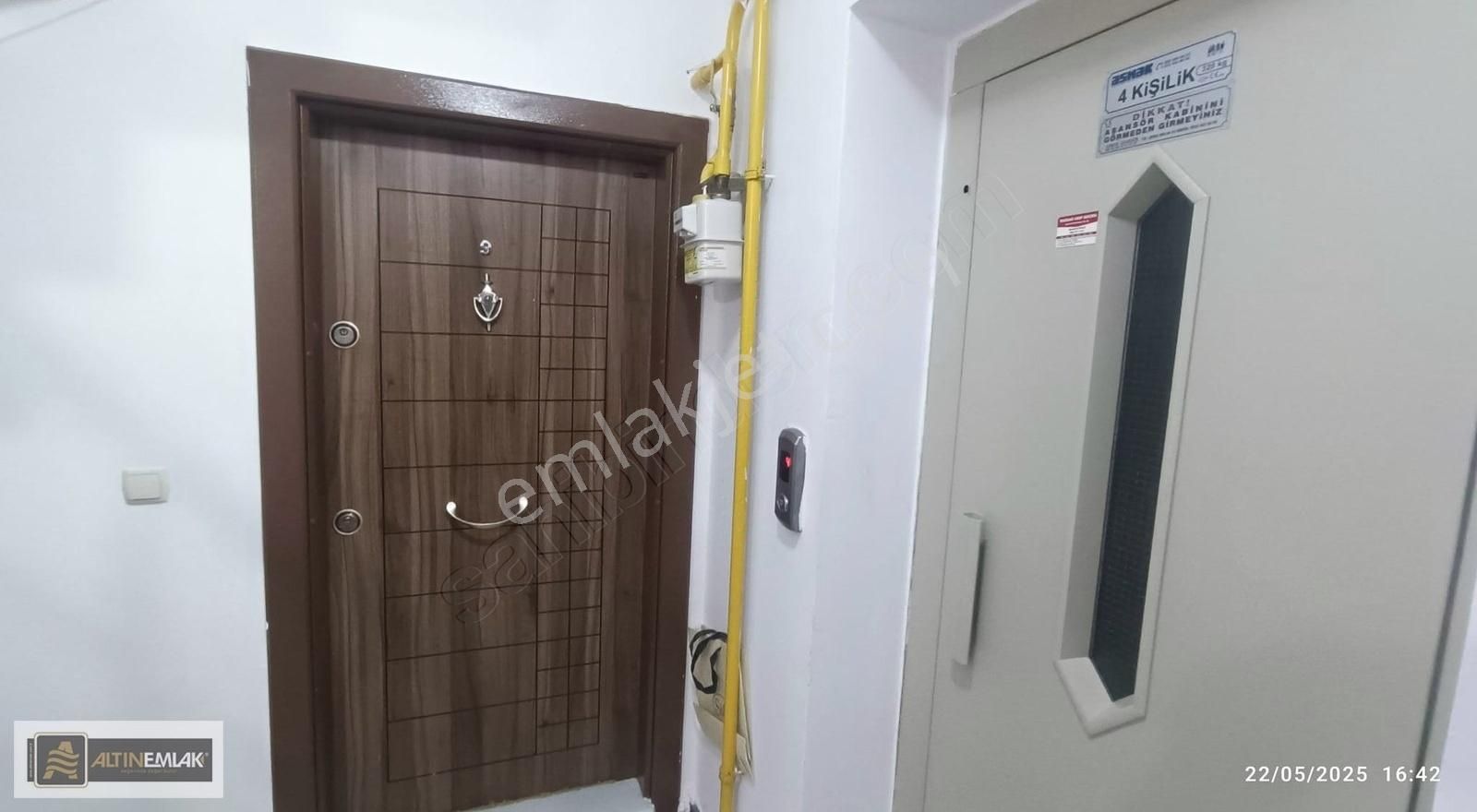 Hürriyet Mahallesinde Eşyalı Kiralık Daire