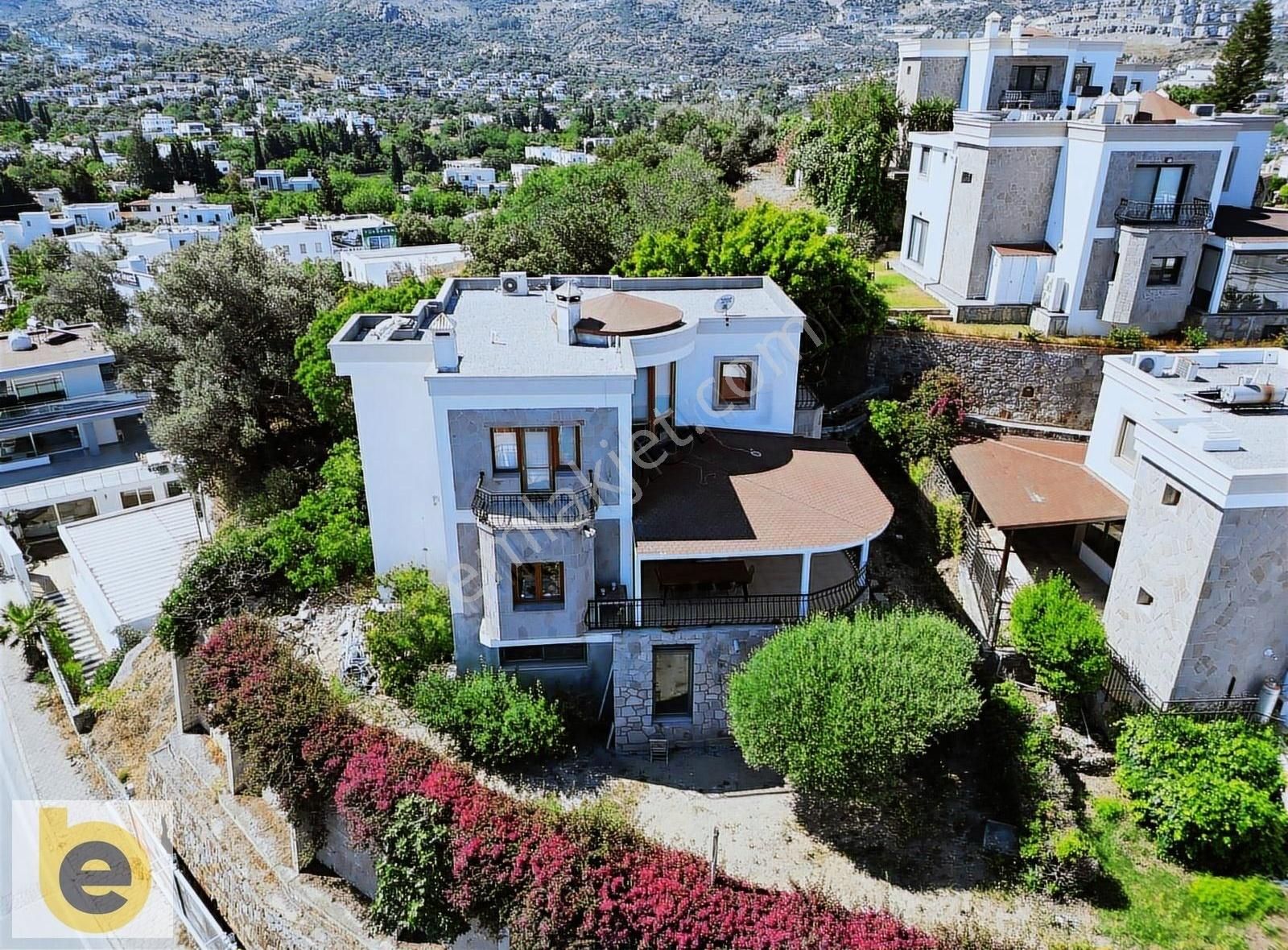 Yalıkavak Marina'ya Yürüme Mesafesinde Deniz Manzaralı Villa