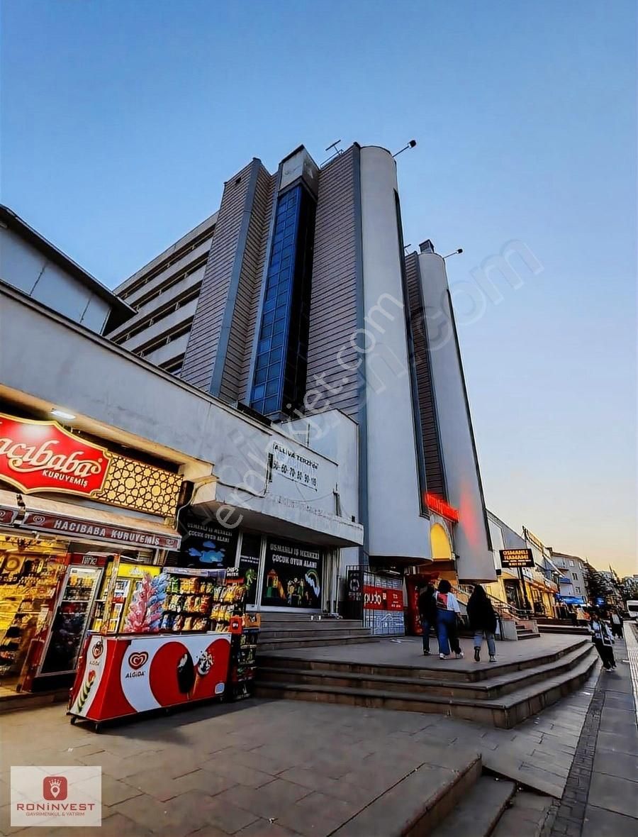 Ankaranın Kalbinde İş Merkezinde Ayak Üstü Dükkan Fırsatı!