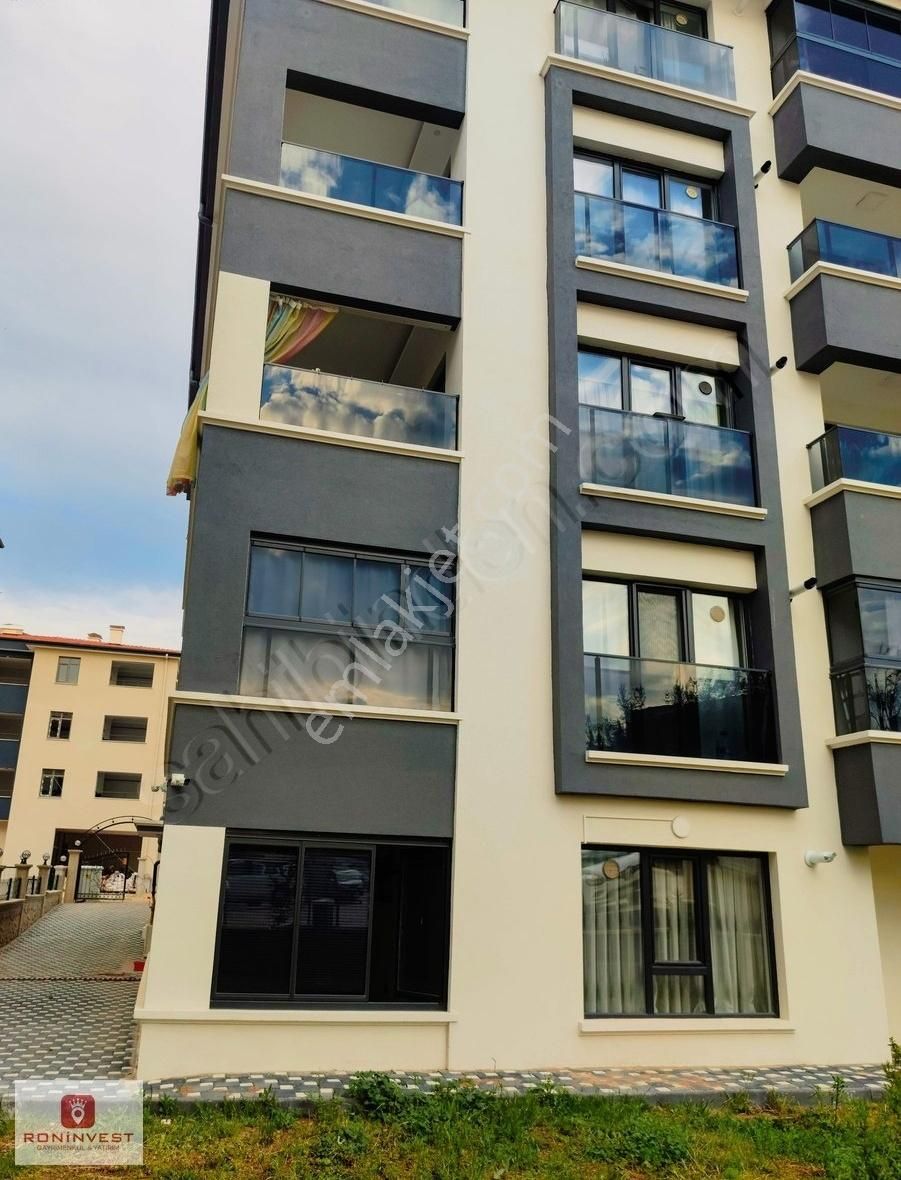 Gölbaşı Bahçelievler'de Geniş Ve Ferah Satılık 1+1 Daire