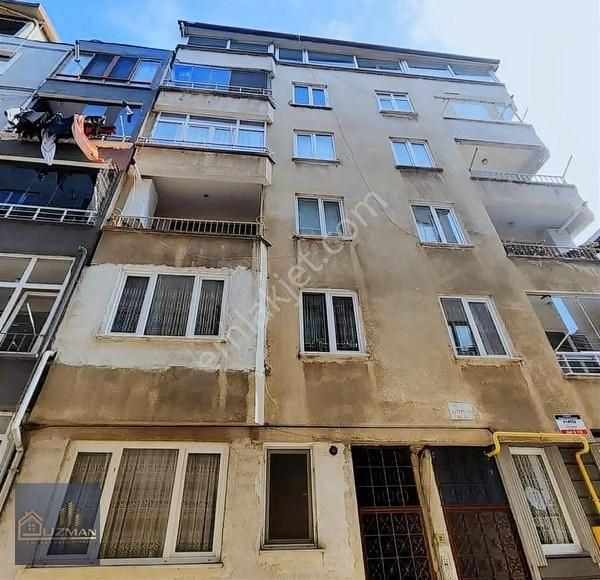 Uzman Emlak'tan Satılık 2+1 Şehir Merkezinde Daire