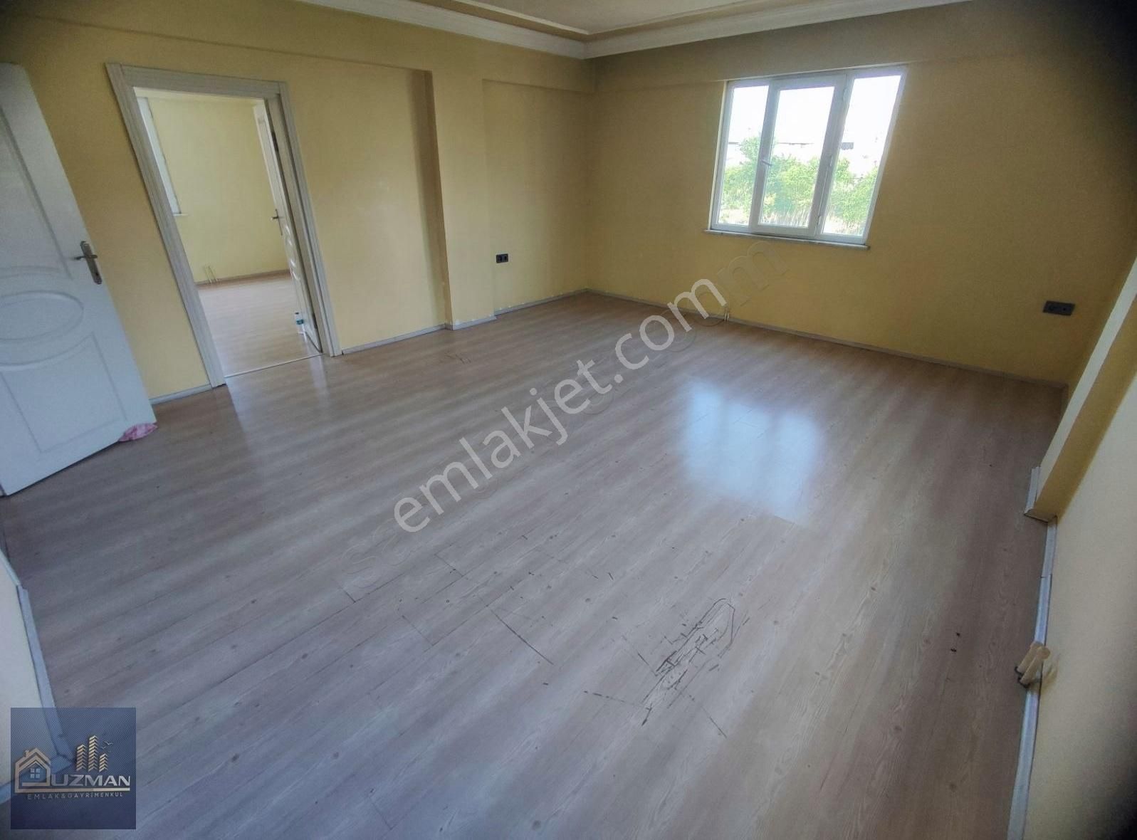 Uzman Emlak'tan Toki Yanında 4+1 Deniz Manzaralı Kiralık Daire