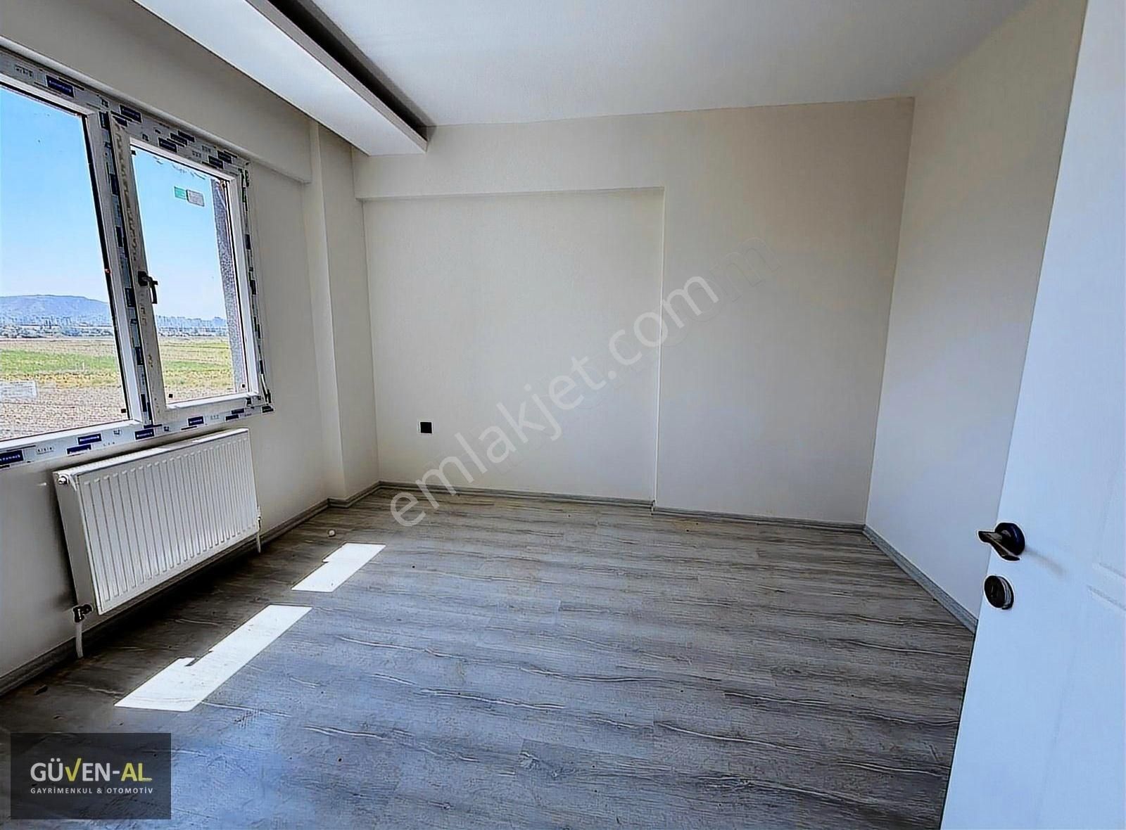 Şehir Hastanesi Karşısı B.mutfak 3+1 Yatay Mimari Satılık Daire