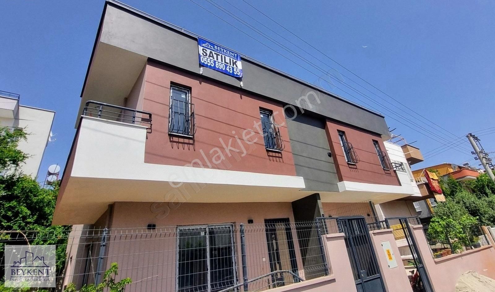Beykent'ten/metro Civarı/ 3+1 Bağımsız Mutfak /sıfır/ikiz Villa