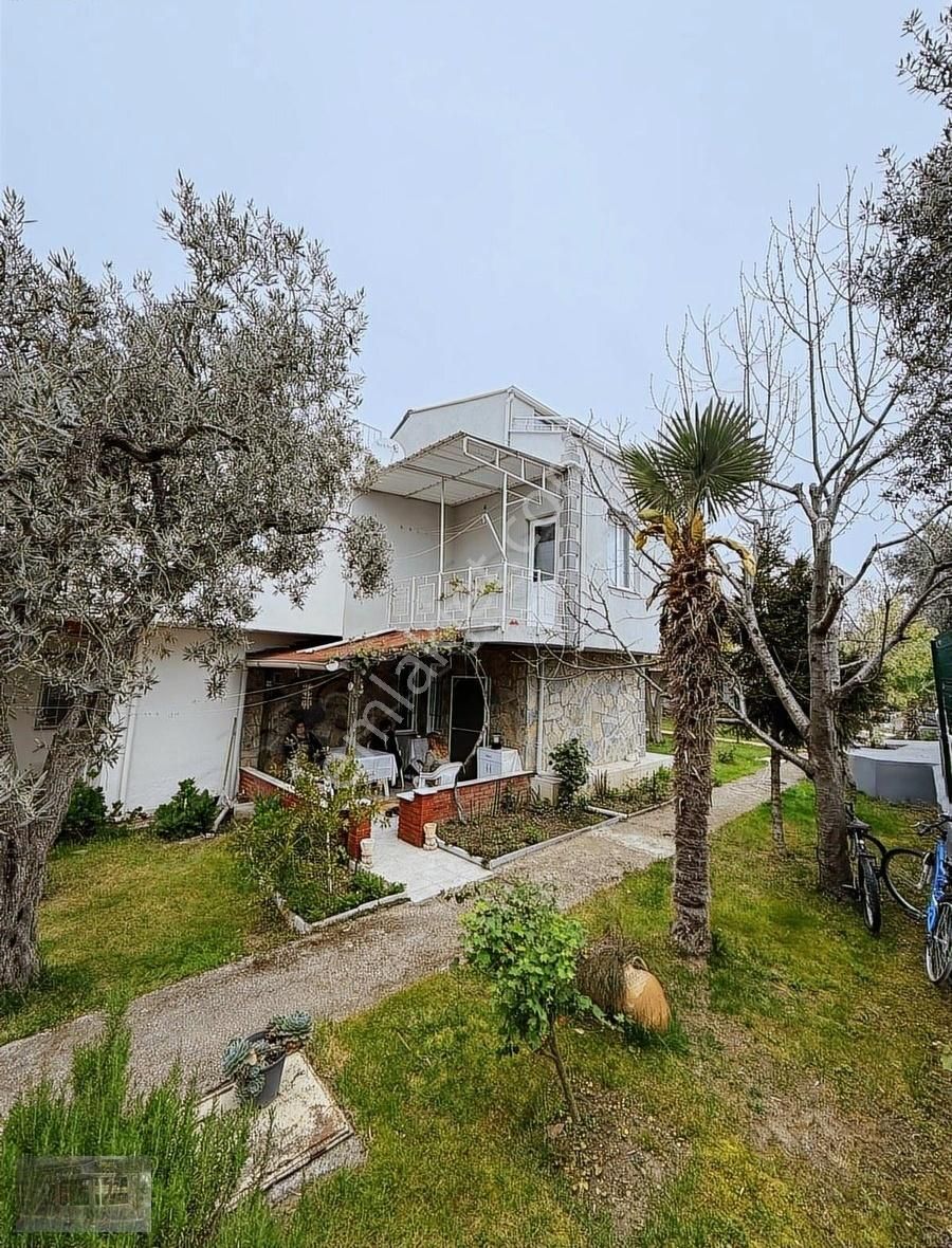 Erdek Prestijden Site İçinde Masrafsız Triblex Villa
