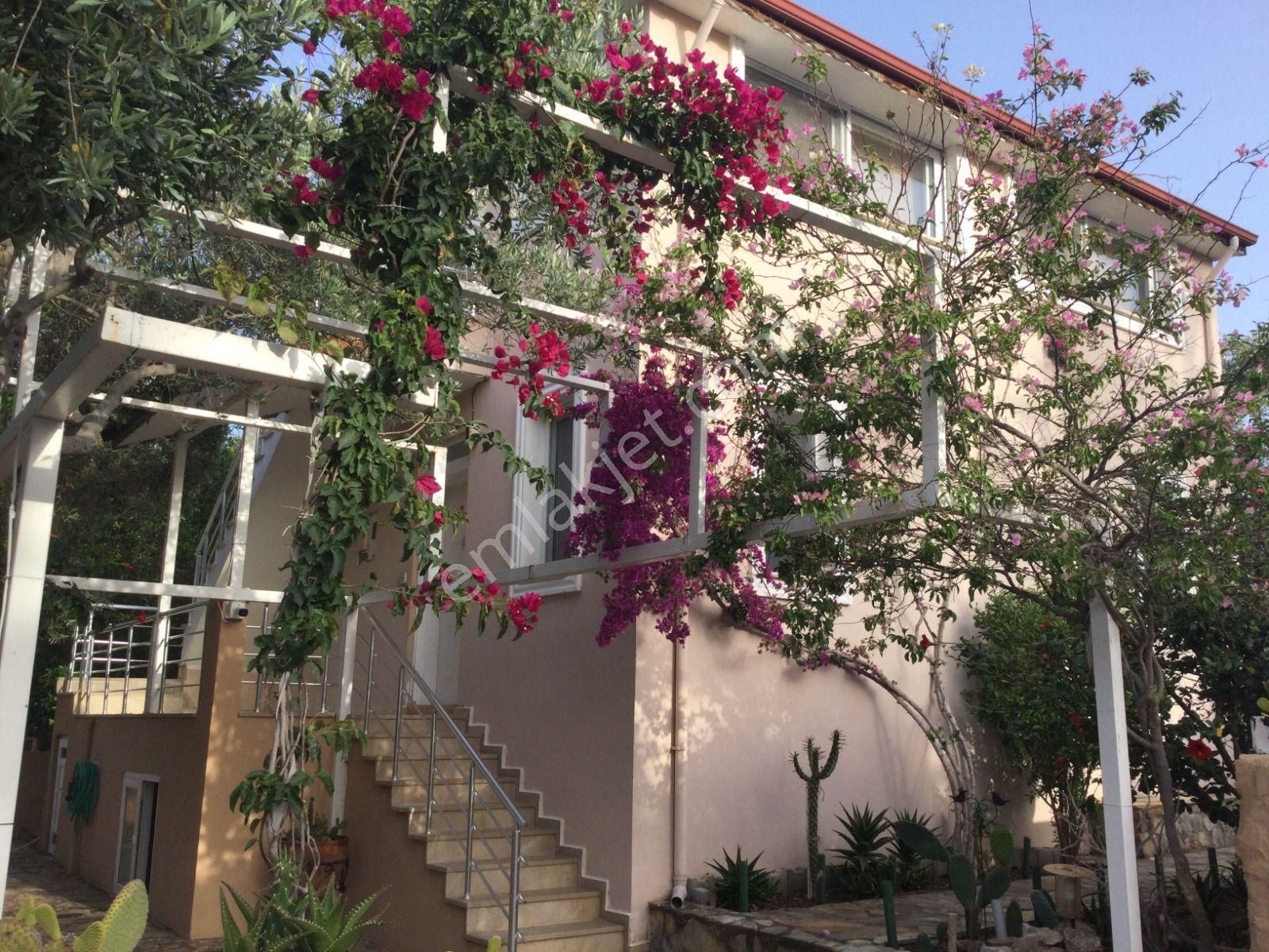 Marmaris Selimiye'de Deniz'e 50 Mt. 2+1 Eşyalı Veya Boş Kiralık Daire