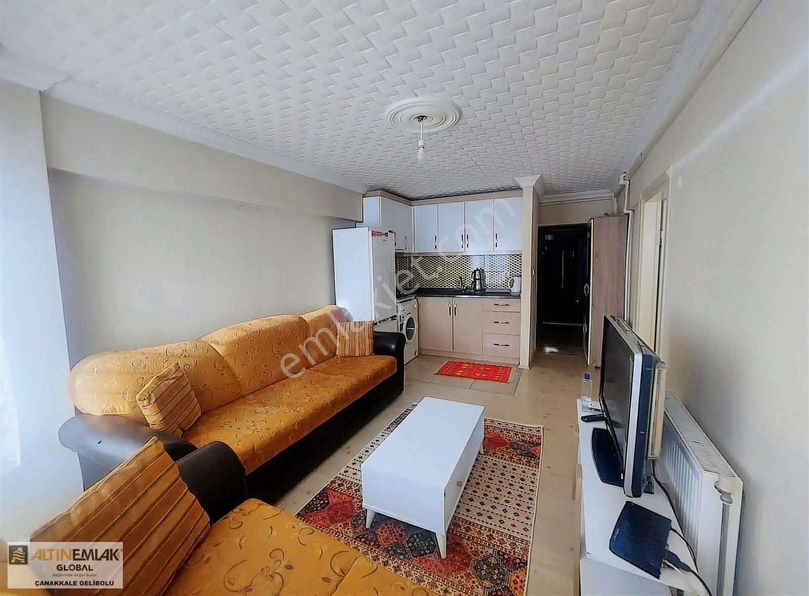Altın Emlaktan Carsı Merkezde Temiz Eşyalı 1+1 Kiralık Daire