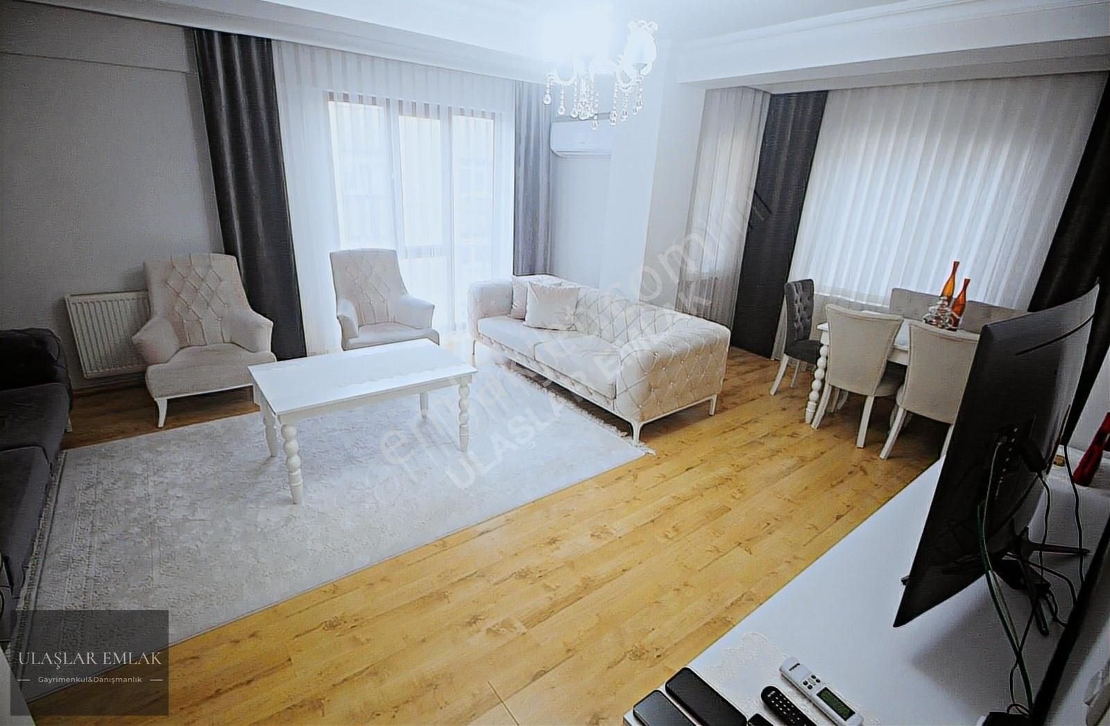 Finans Merkezi Karşısında 2+1 90 M Arakat Balkonlu İskanlı Daire