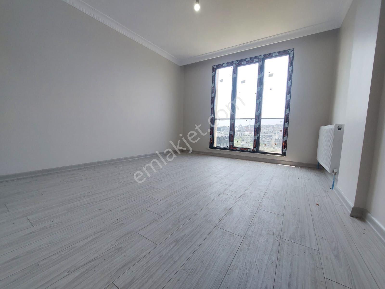 Kavaklı'da Kiralık 2+1 Geniş Ferah Daire