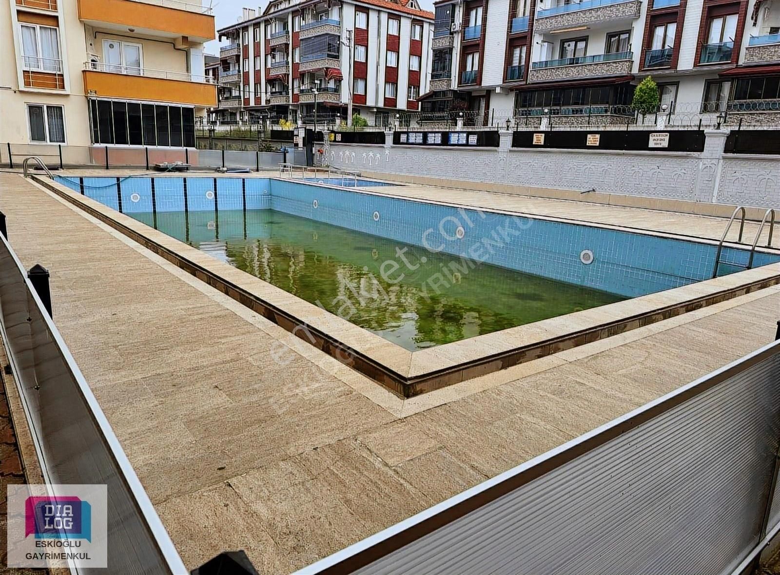 Eskioğlu'ndan Havuzlu Sitede Geniş 2+1 Daire