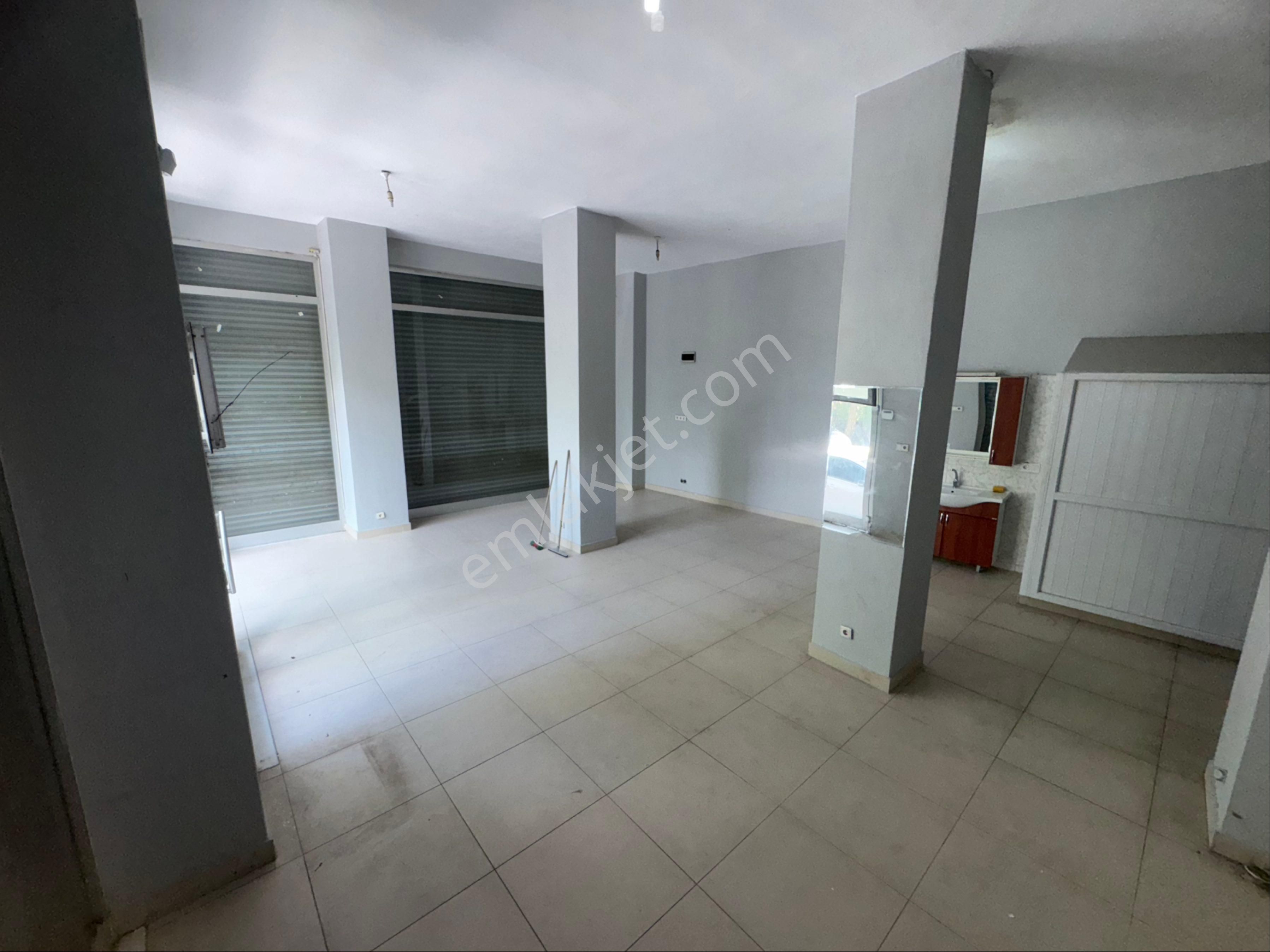 Zafer Yapıgayrimenkulden Kiralıkgirişkatdükkan 65m2sanayielktrikli İstanbul Sultangaziuğurmumcumahde - Görsel 5