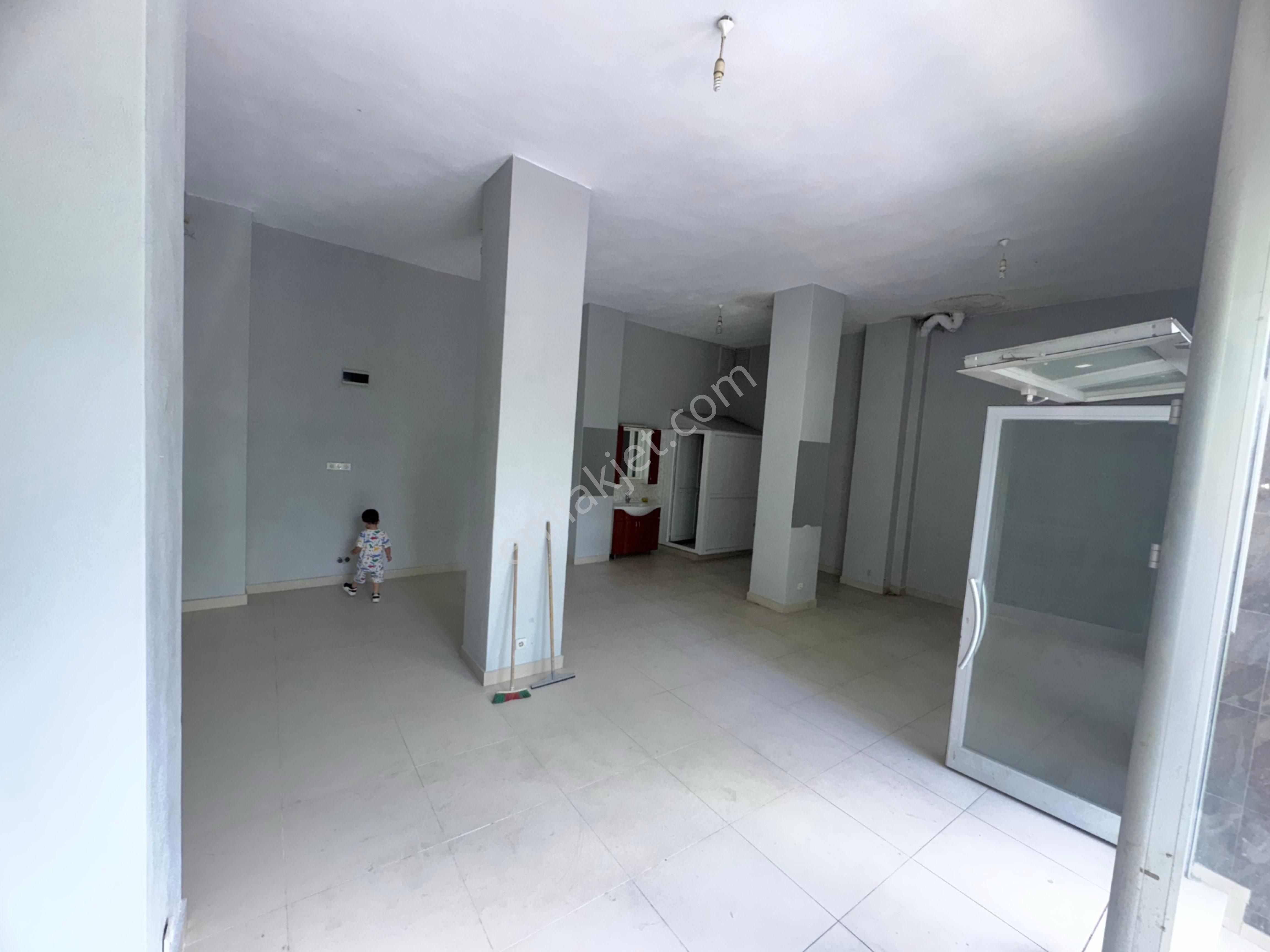 Zafer Yapıgayrimenkulden Kiralıkgirişkatdükkan 65m2sanayielktrikli İstanbul Sultangaziuğurmumcumahde - Görsel 3