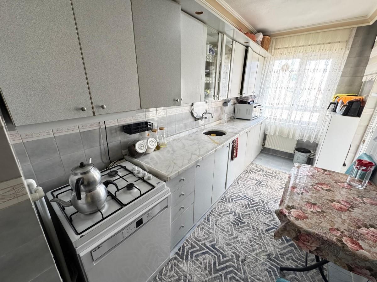 Sincan Osmanlı Mah 3+1 Site İçinde Ara Katta Bağımsız Daire
