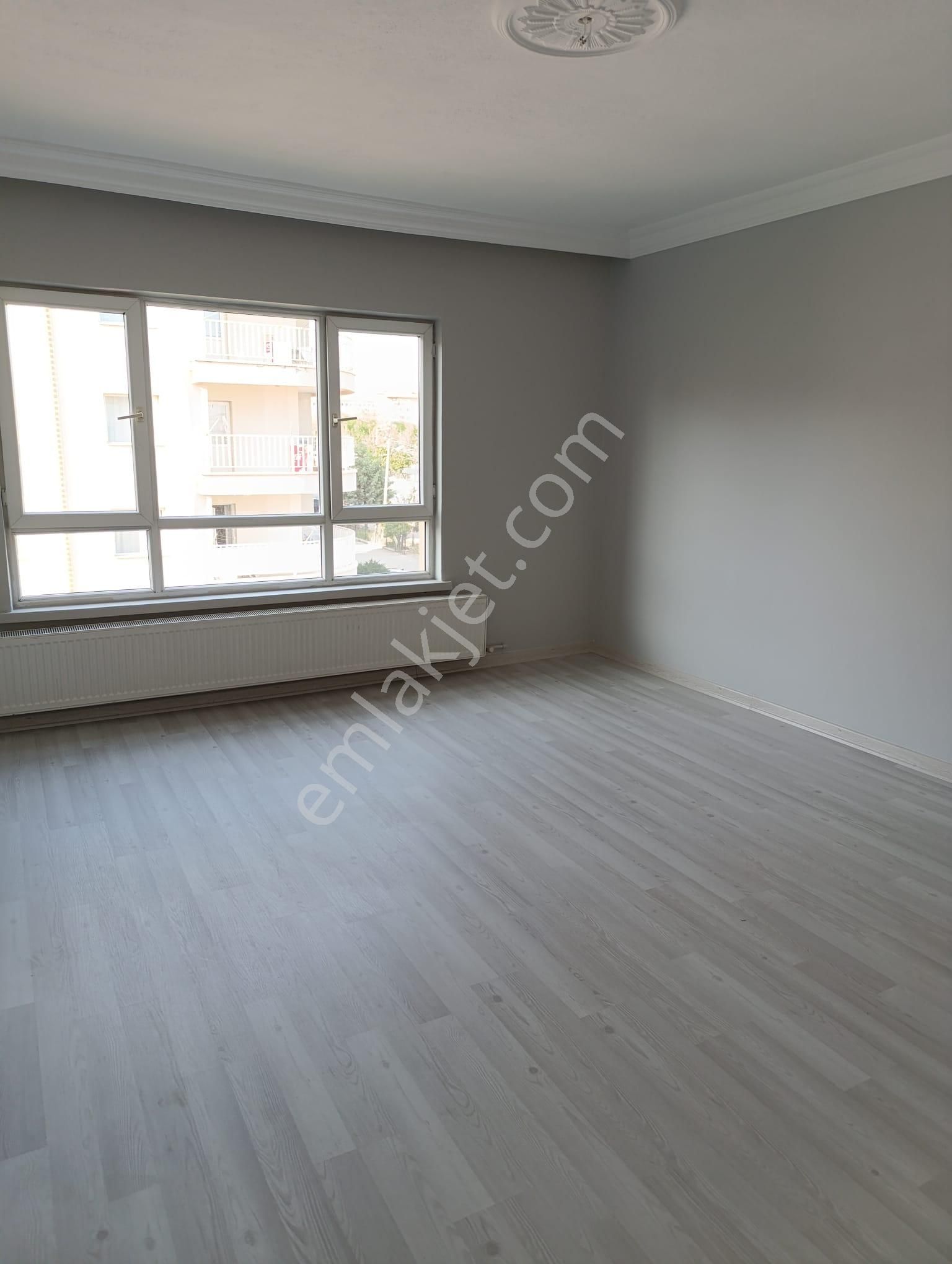 Sahibinden Site İçerisinde Metro Ve Hastane Yakınında Ara Kat 3+1 Kiralık Daire