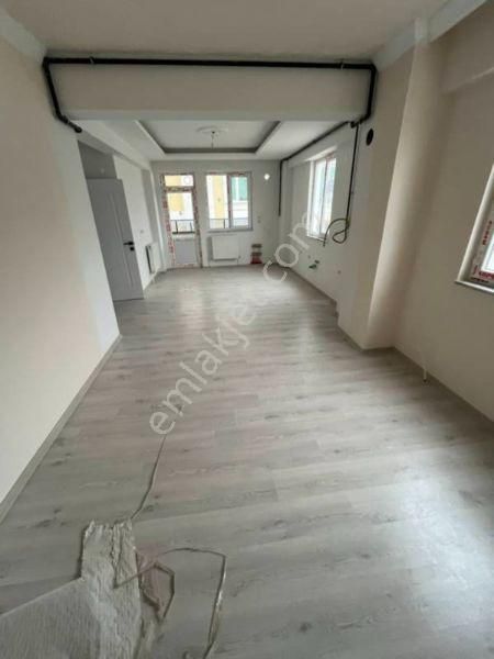 Çorum Cengiz Yapı-yavruturna Okulu Civarı Giriş Kat 1+1 Daire