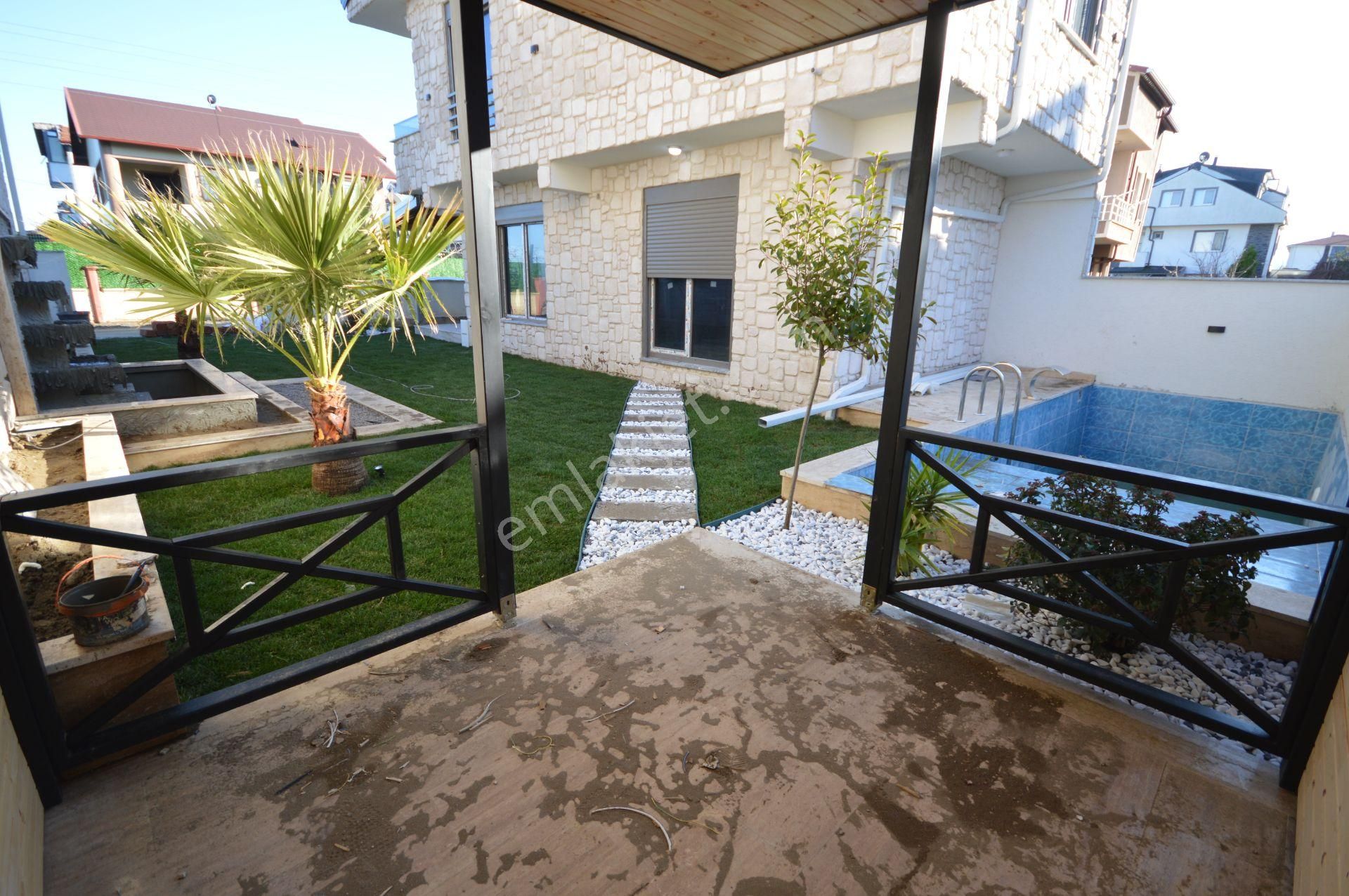 🔥 Hayalleriniz Gerçek Olsun! Denize Sıfır, Akıllı & Havuzlu Villa 🌴🔑