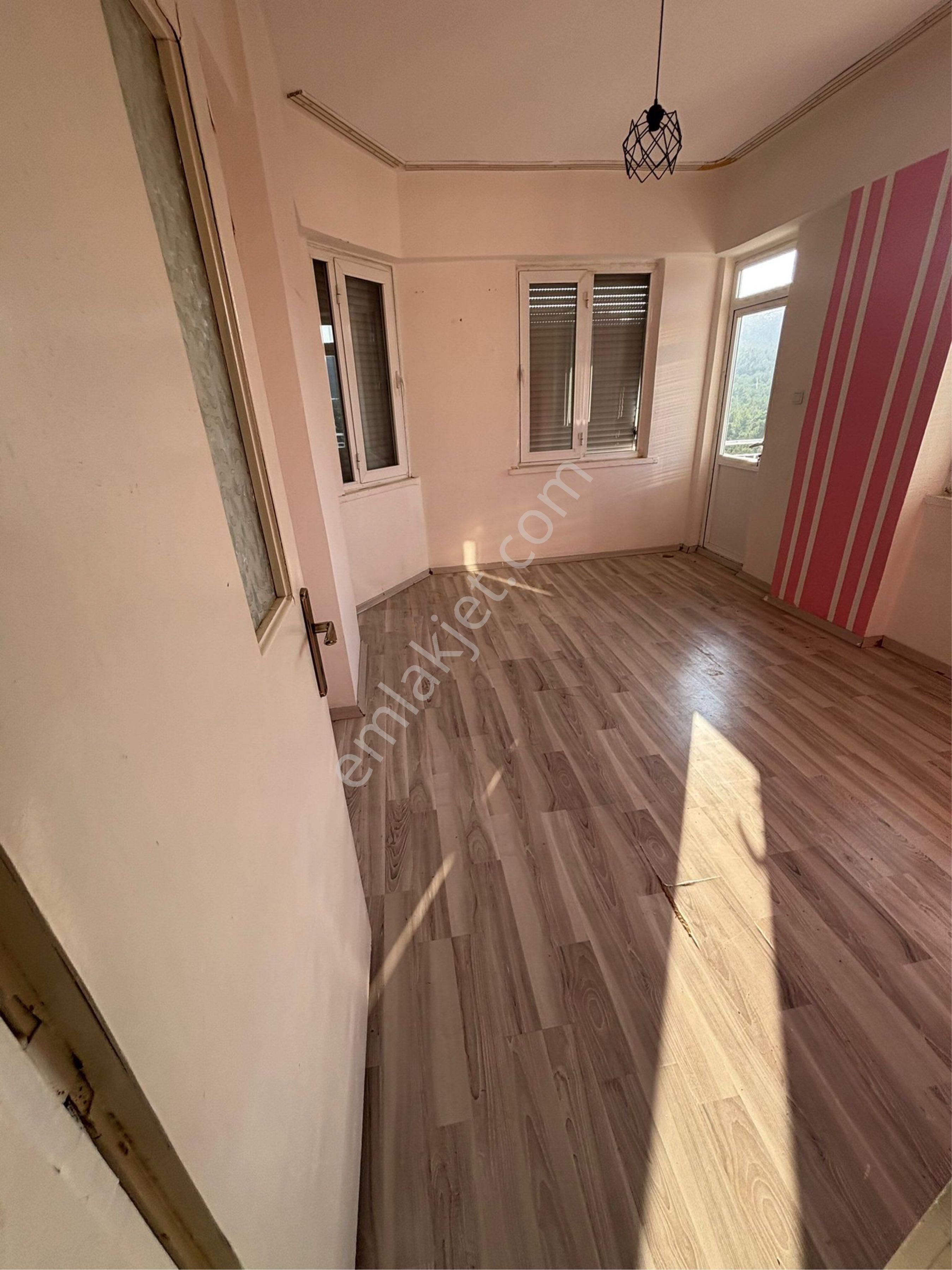 Kepez Habiblerde Yüksek Giriş Kiralık