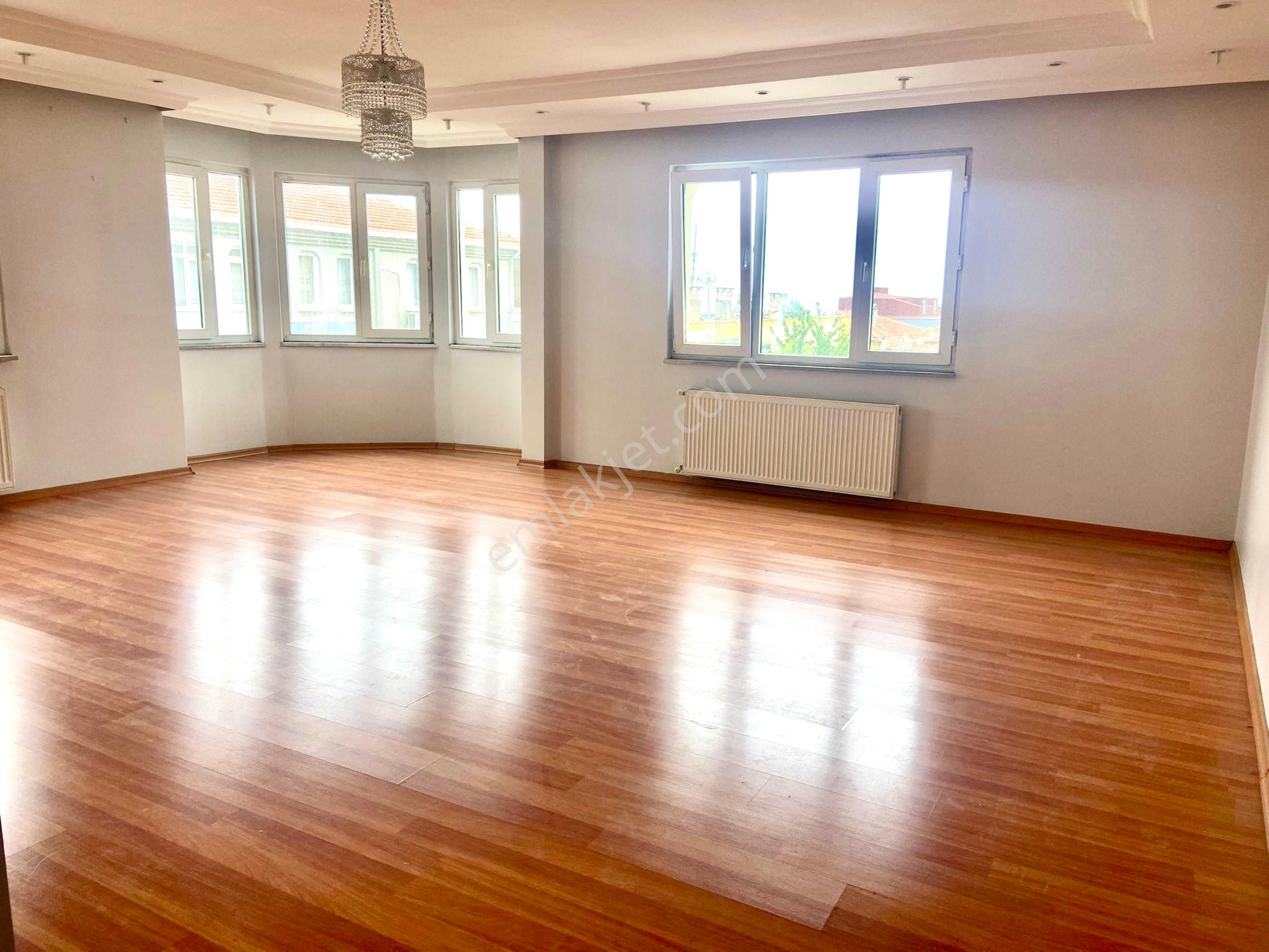 Delta’dan Amabarlı’da 3+1 Yeni Binada 150m2 Asansörlü Otoparklı Kiralık Daire