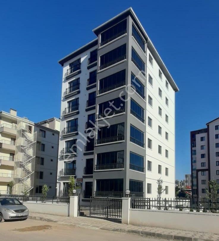 Bağlıca Merkezde Sıfır 4+1 Ara Kat Daire - Kapalı Otoparklı