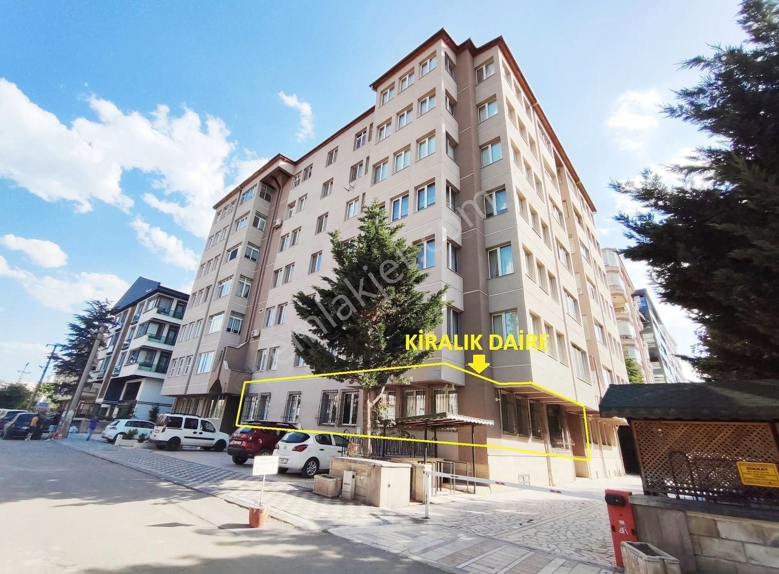 Merkez'de Ordu Bulv. Üzeri Açık Otopark-afjetli Geniş Daire