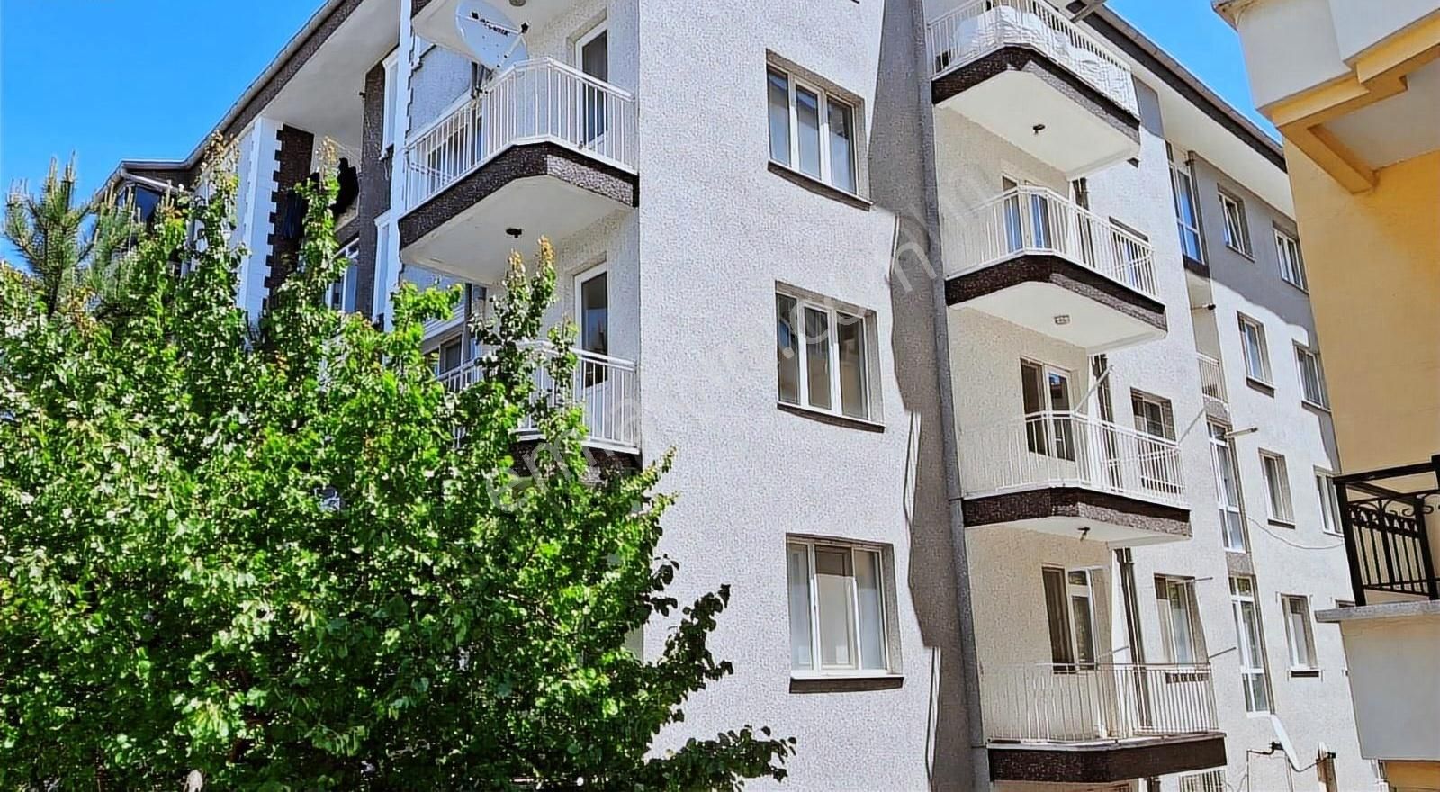 Fırsat!! Satılık 3+1 Daire Örnekevler Kocatepe Ara Kat