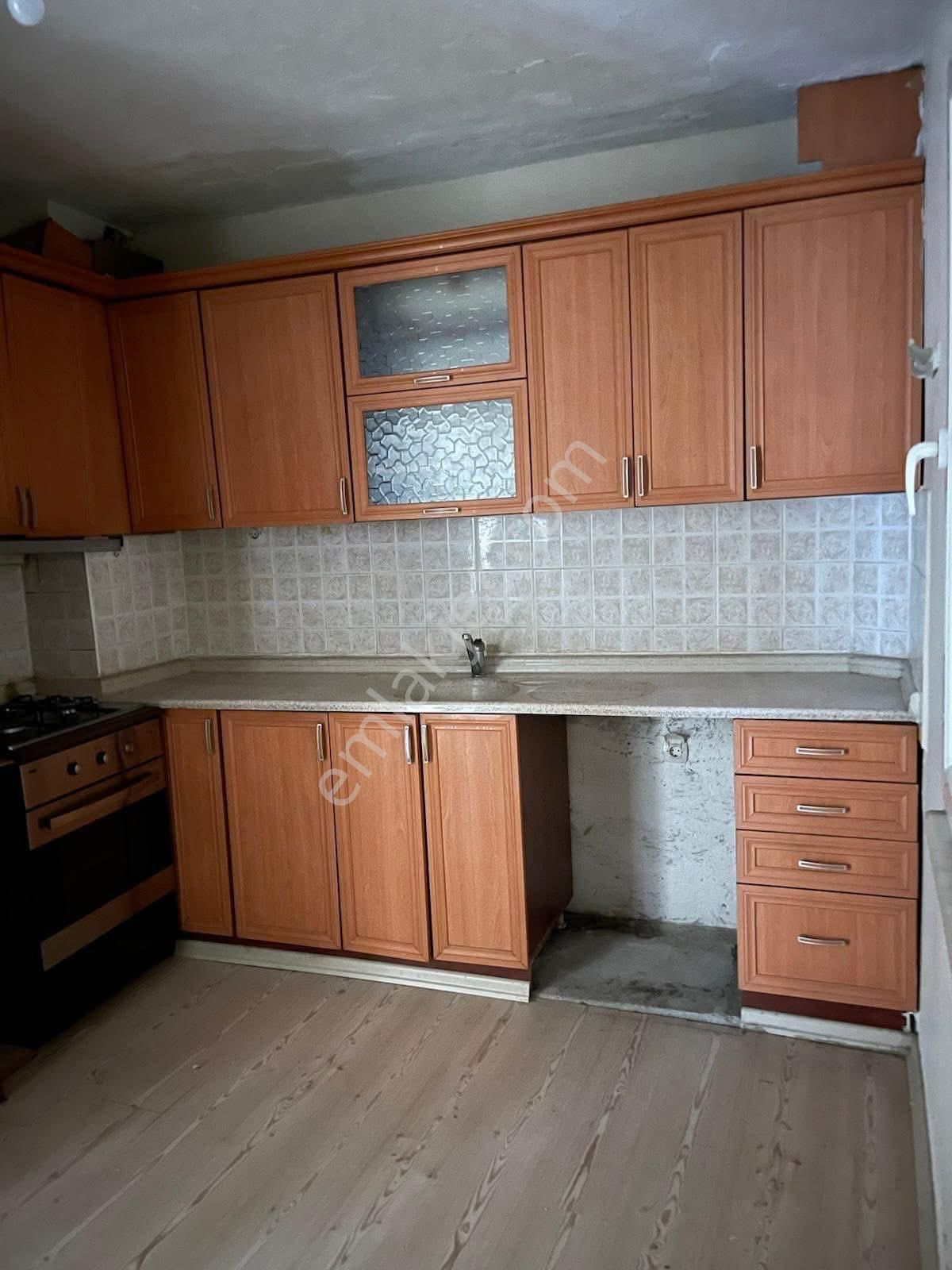 Zafer Mahallesinde2+1 Doğalgazlı Kiralık Daire