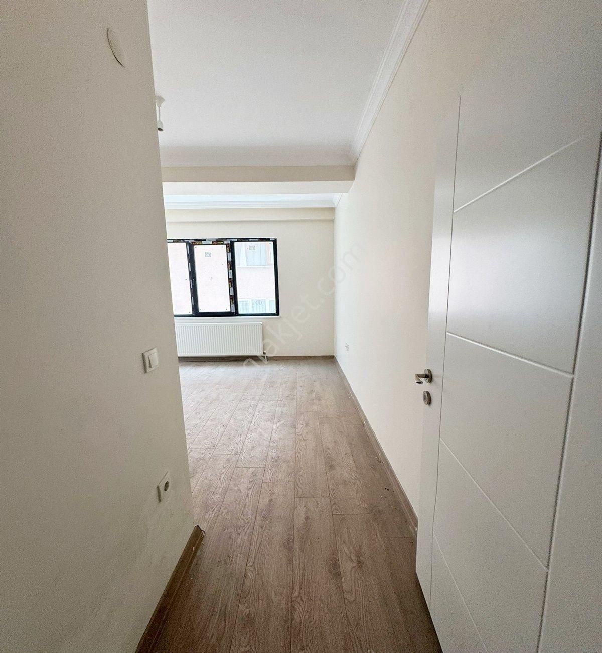 Avcılar D.köşklerde 2+1 Sıfır Deniz Manzaralı Ara Kat Daire - Görsel 8