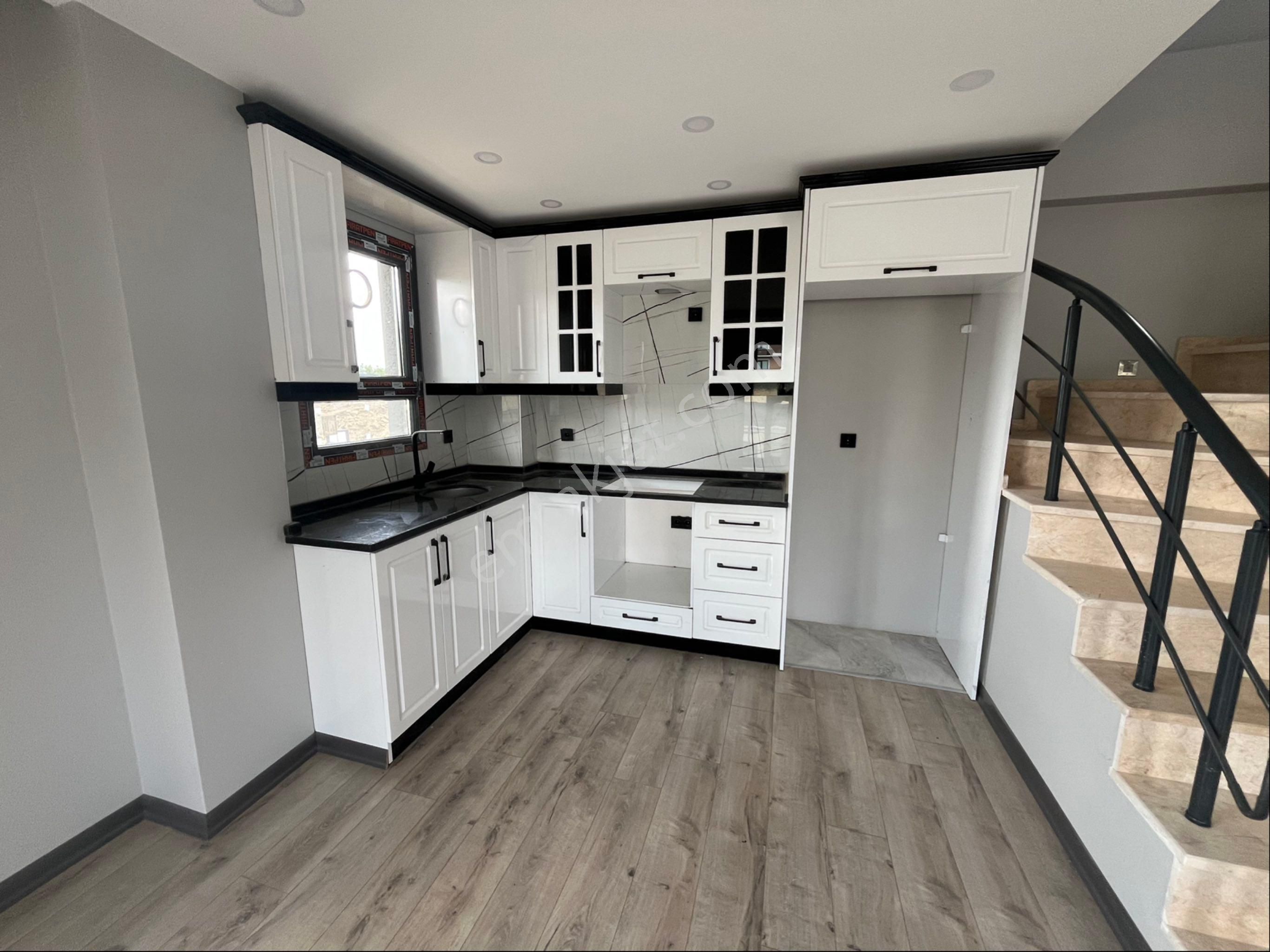 Ata Gayrimenkul'den 345 M2 Arsa İçinde 4+1 Lüks Villa - Görsel 11