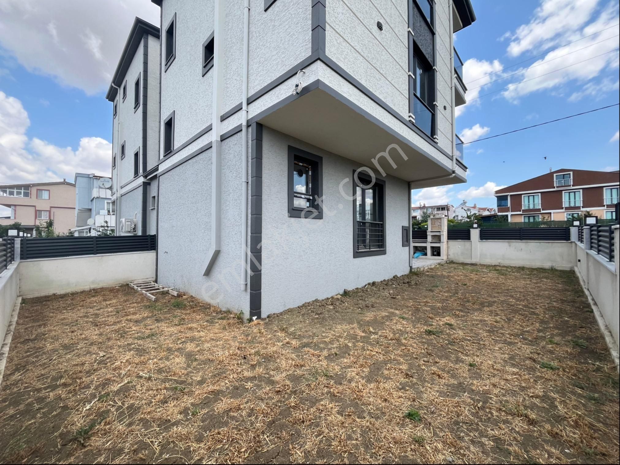 Ata Gayrimenkul'den 345 M2 Arsa İçinde 4+1 Lüks Villa - Görsel 7